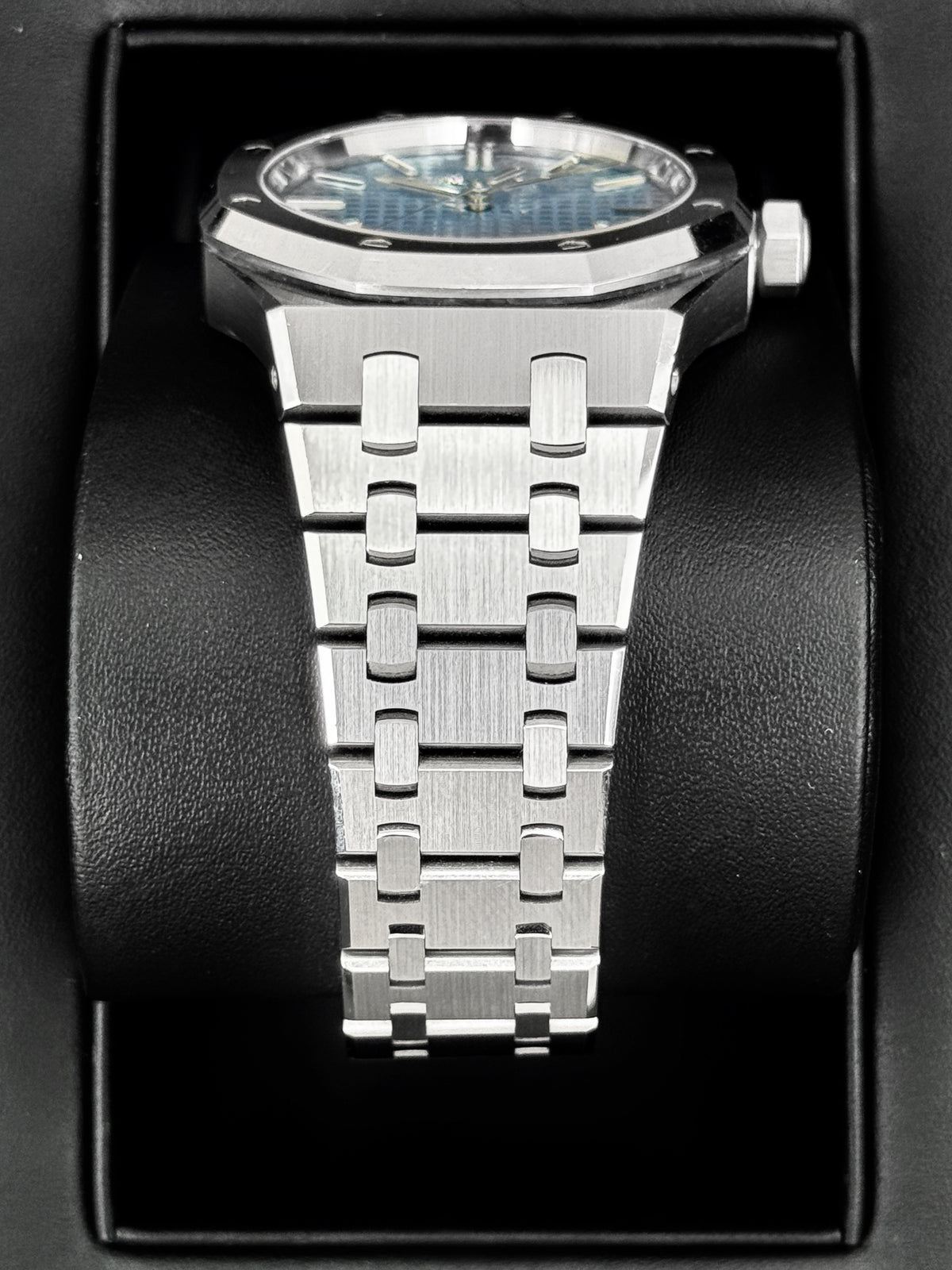 2024 Audemars Piguet Royal Oak 37mm 15550ST Stainless Steel Blue Dial
