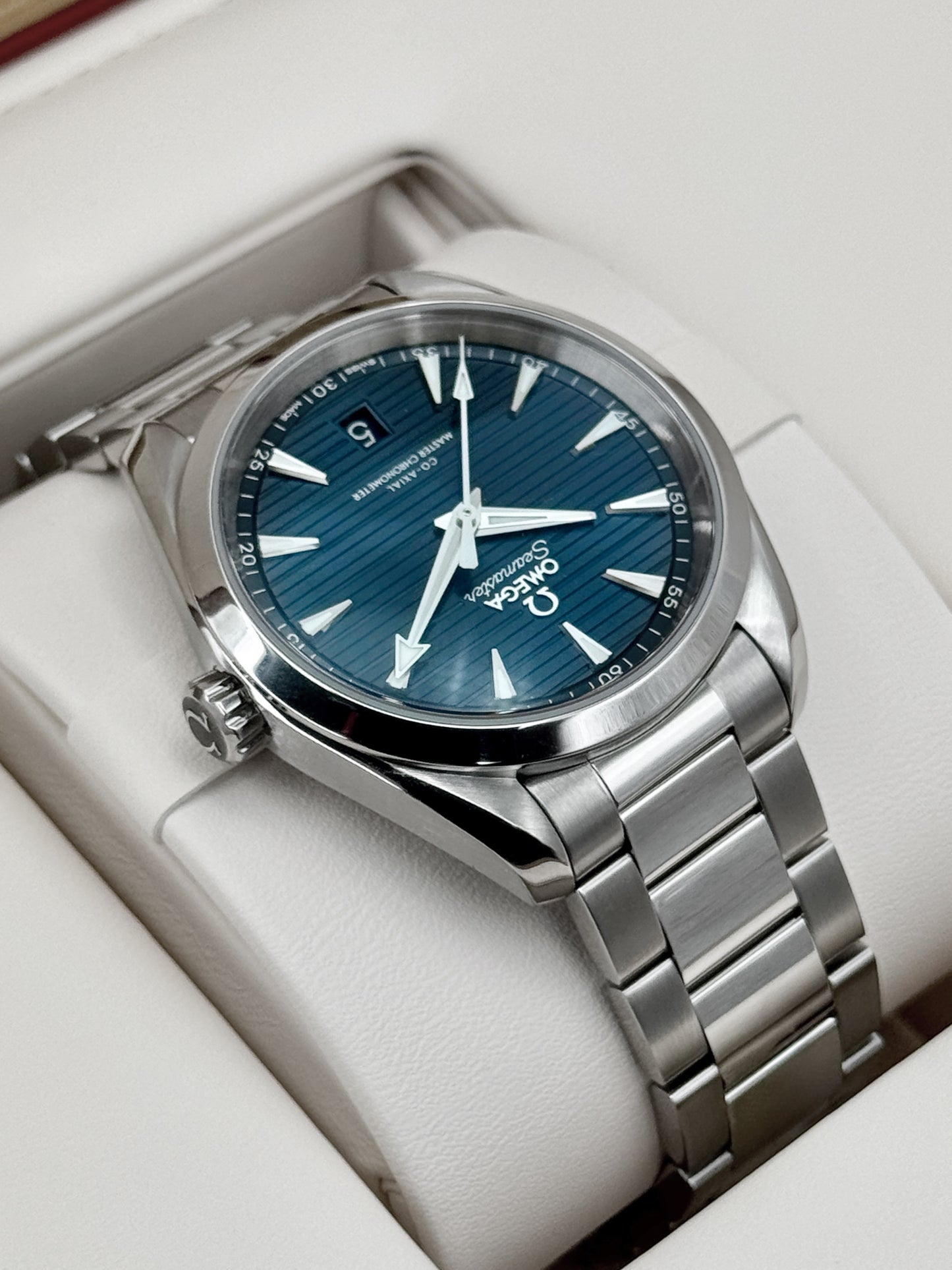 2026 Omega Seamaster Aqua Terra 39mm 220.10.38.20.03.001 Stainless Steel Blue Dial