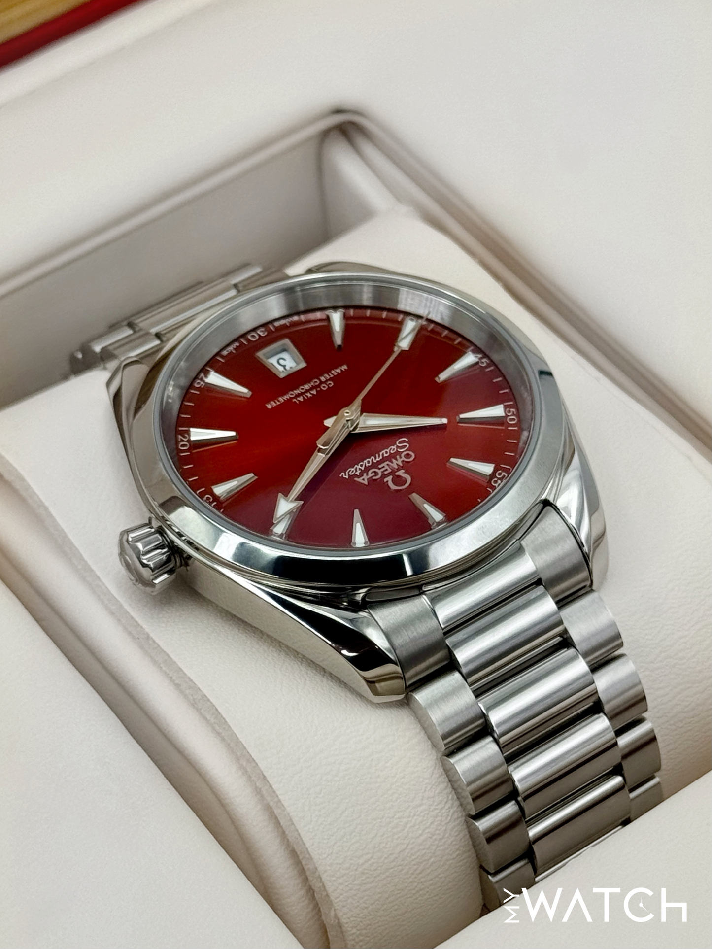 2025 Omega Seamaster Aqua Terra 38mm 220.10.38.20.13.003 Red Dial
