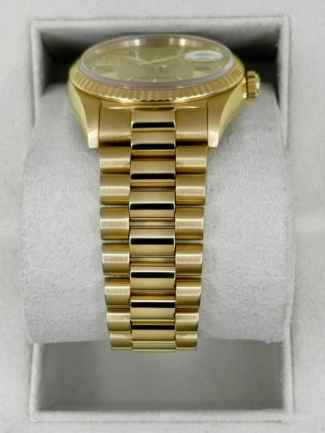 1990 Rolex Day-Date 36mm 18238 Presidential 18kt Yellow Gold Champagne Dial (CPO)