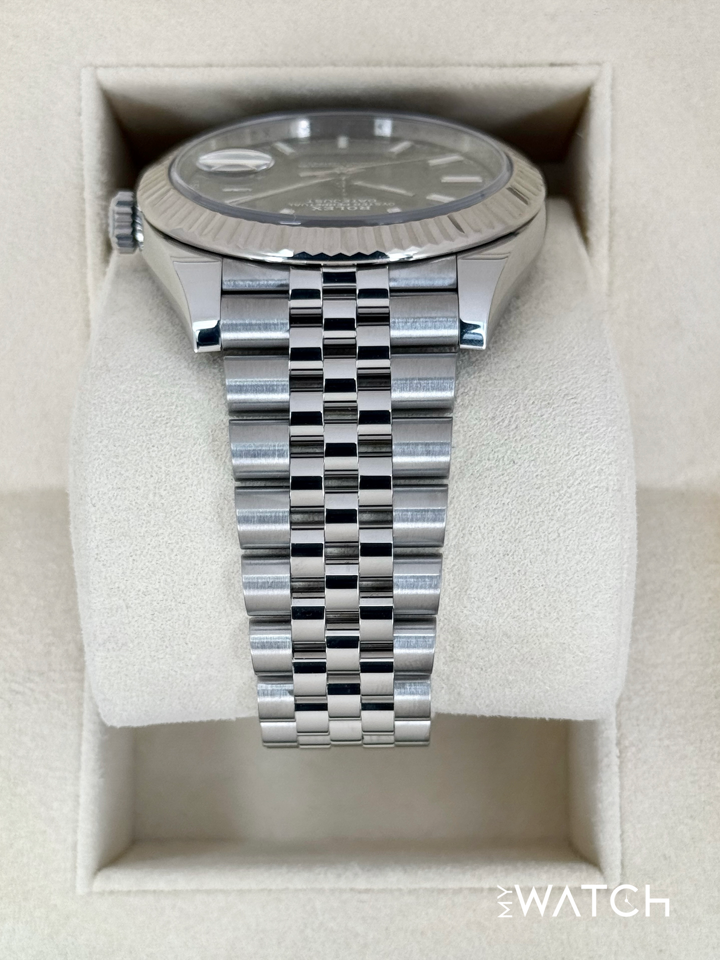 2020 Rolex Datejust 41mm 126334 Stainless Steel Jubilee Rhodium Dial