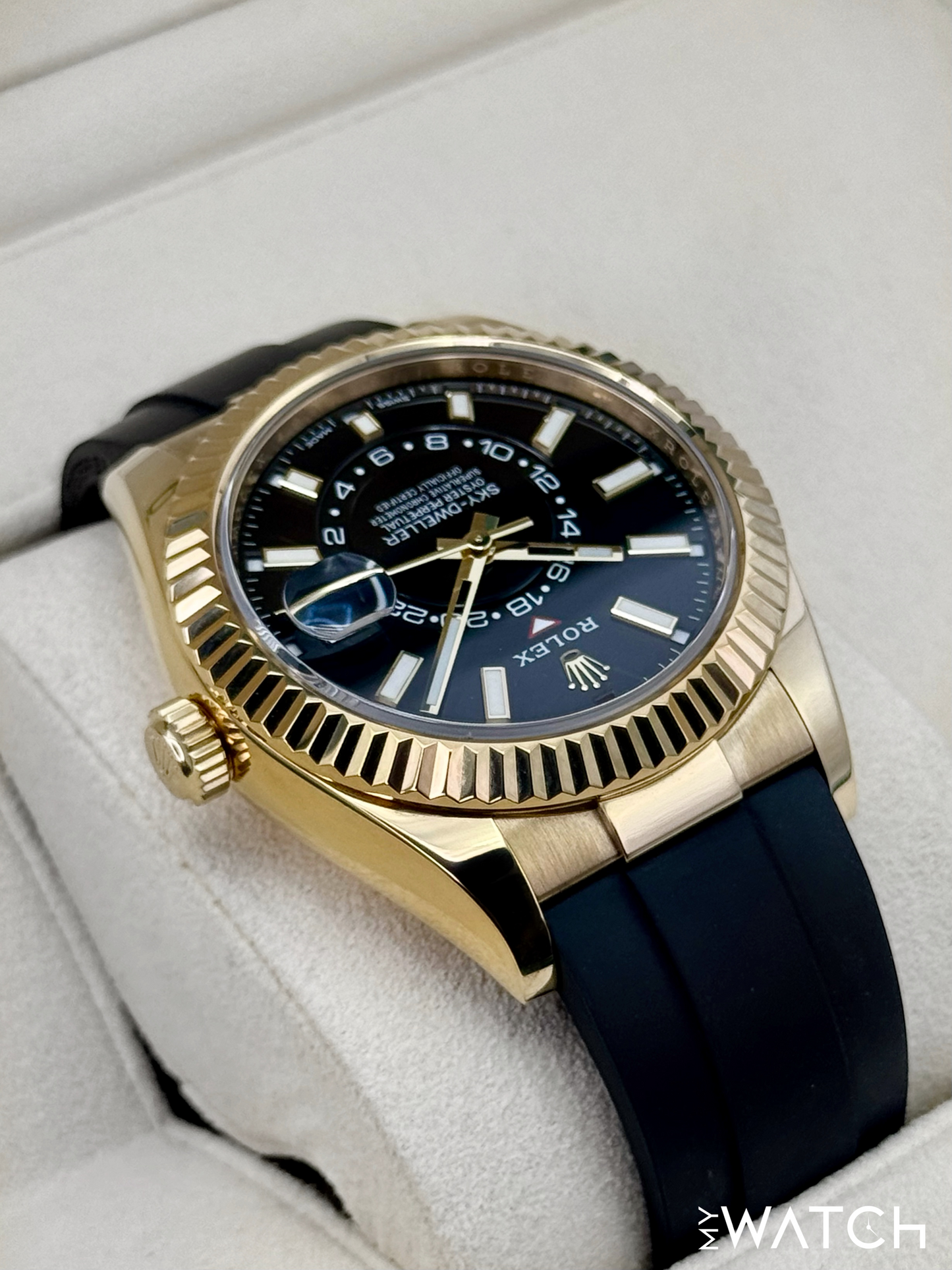 2022 Rolex Sky-Dweller 42mm 326238 Yellow Gold Oysterflex Black Dial