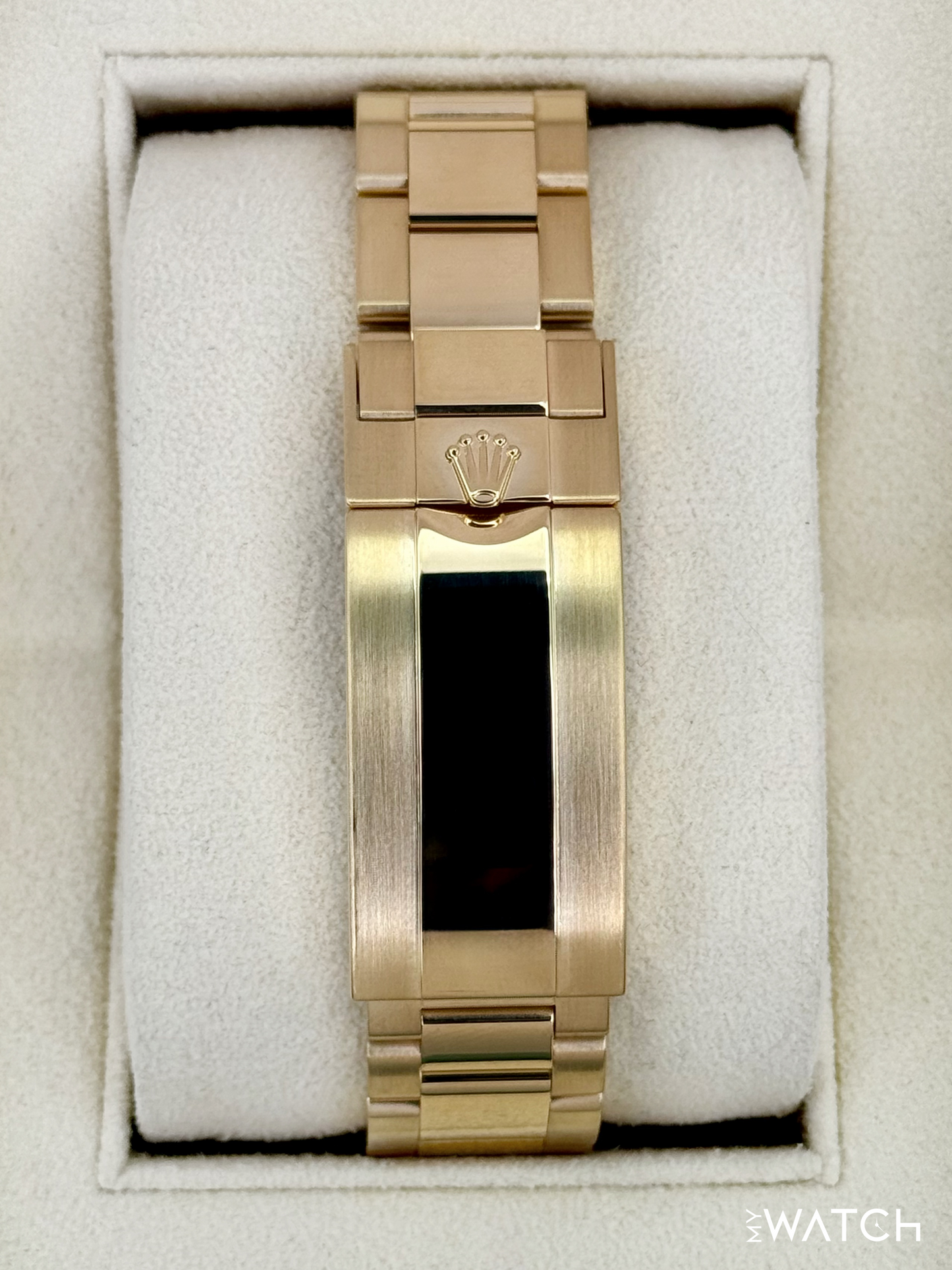 2024 Rolex Submariner "Bluesy" 41mm 126618LB Yellow Gold Blue Dial