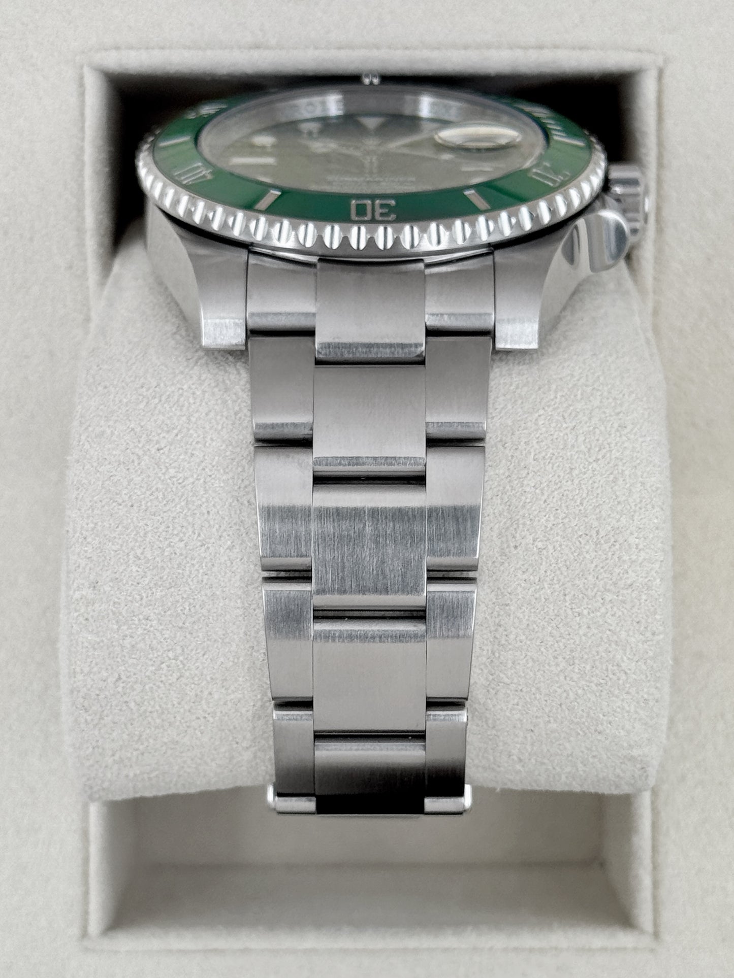 2016 Rolex Submariner Hulk 40mm 116610LV Green Dial