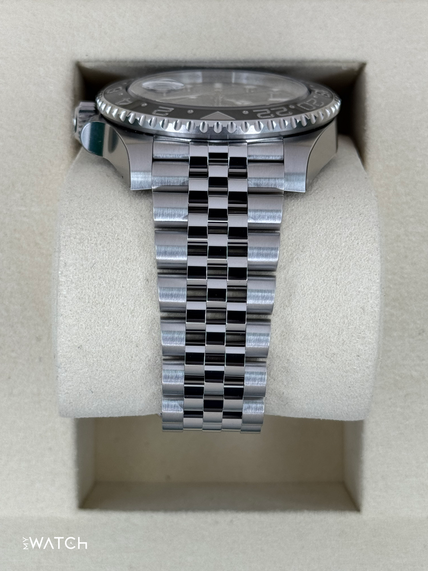 NEW 2025 Rolex GMT-Master II "Bruce Wayne" 40mm 126710GRNR Jubilee (STICKERED)