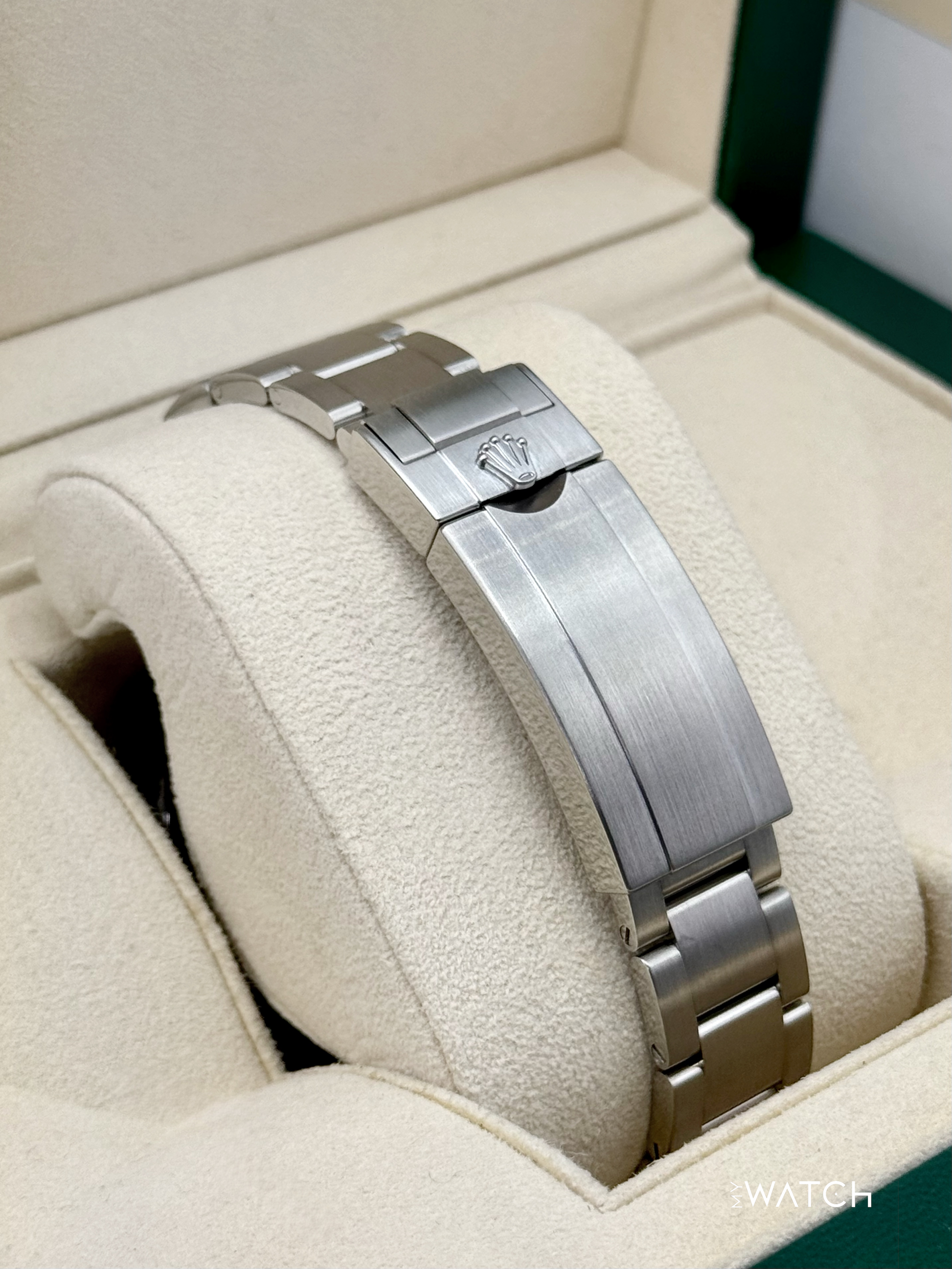 2018 Rolex Submariner “Hulk” 40mm 116610LV Green Dial - MyWatchLLC