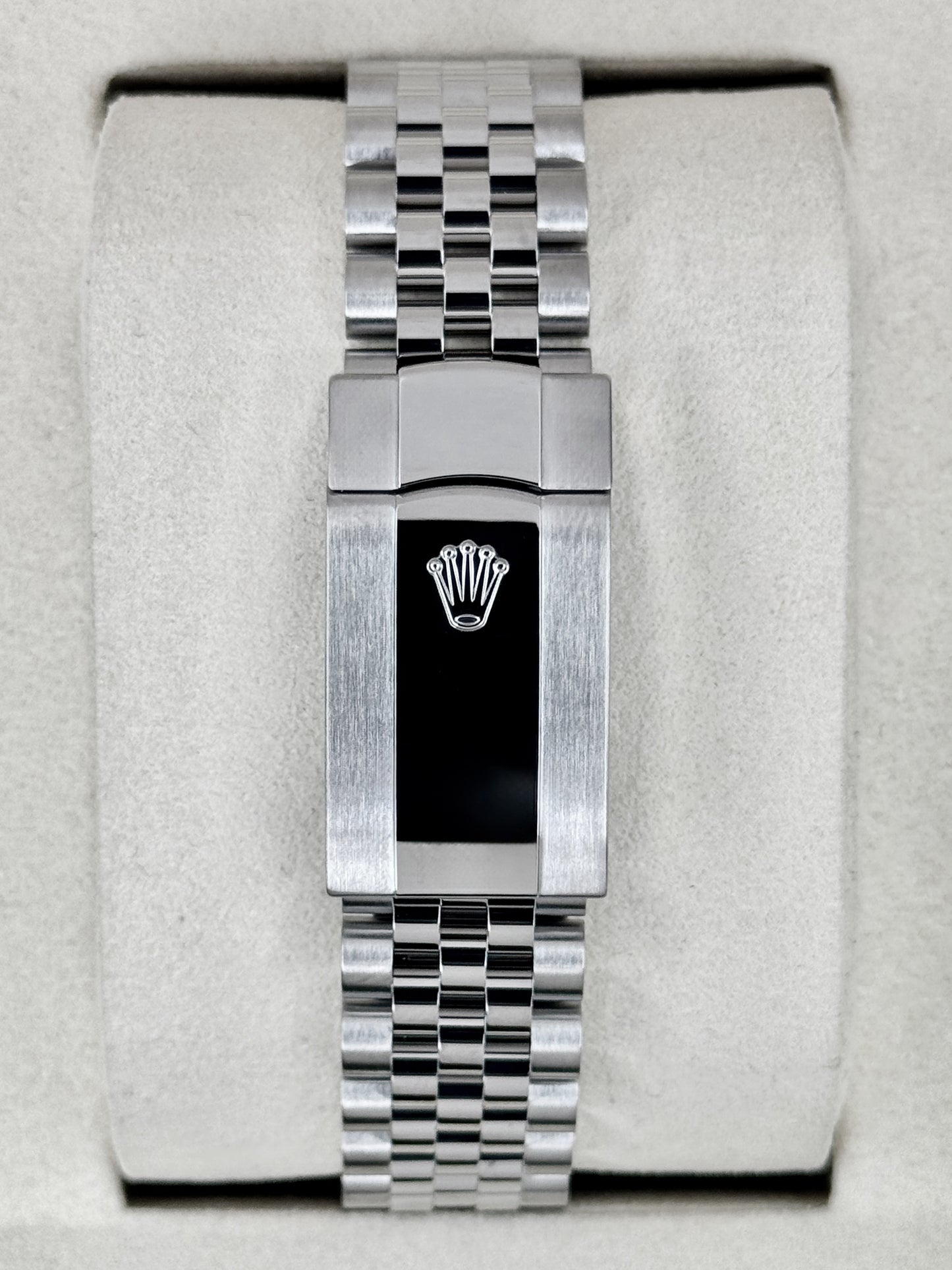 2026 Rolex Datejust 41mm 126334 Stainless Steel Jubilee White Dial