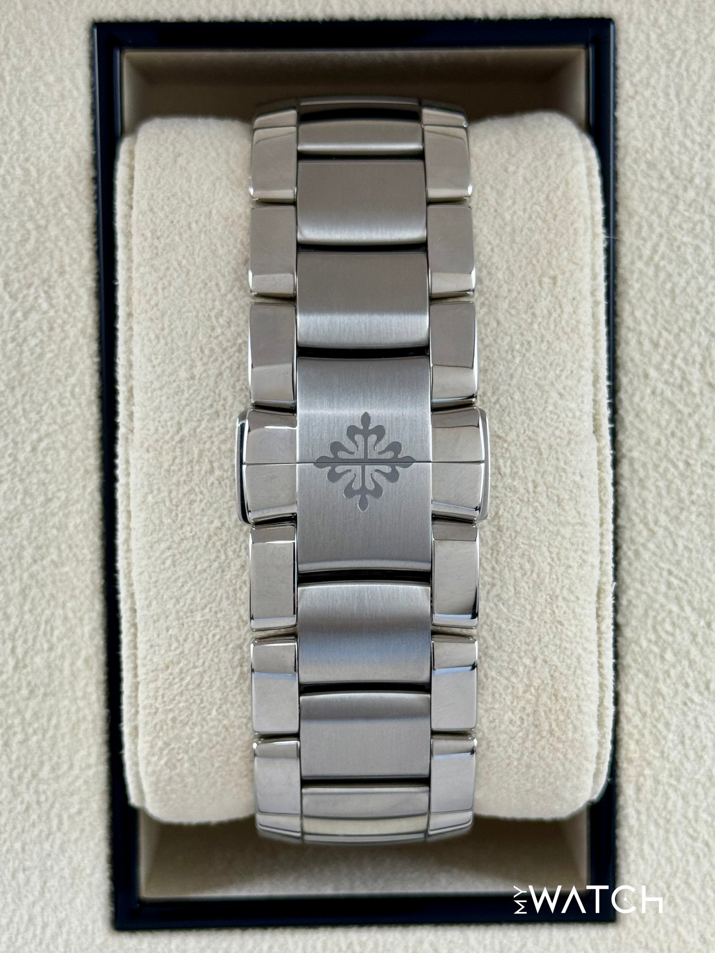 2022 Patek Philippe Flyback Chronograph Annual Calendar 5905/1A Olive Green Dial