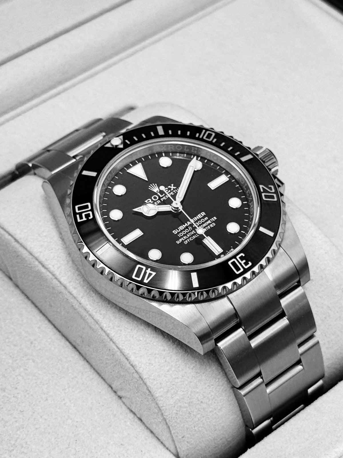 NEW 2026 Rolex Submariner 41mm 124060 Stainless Steel Black Dial (STICKERED)