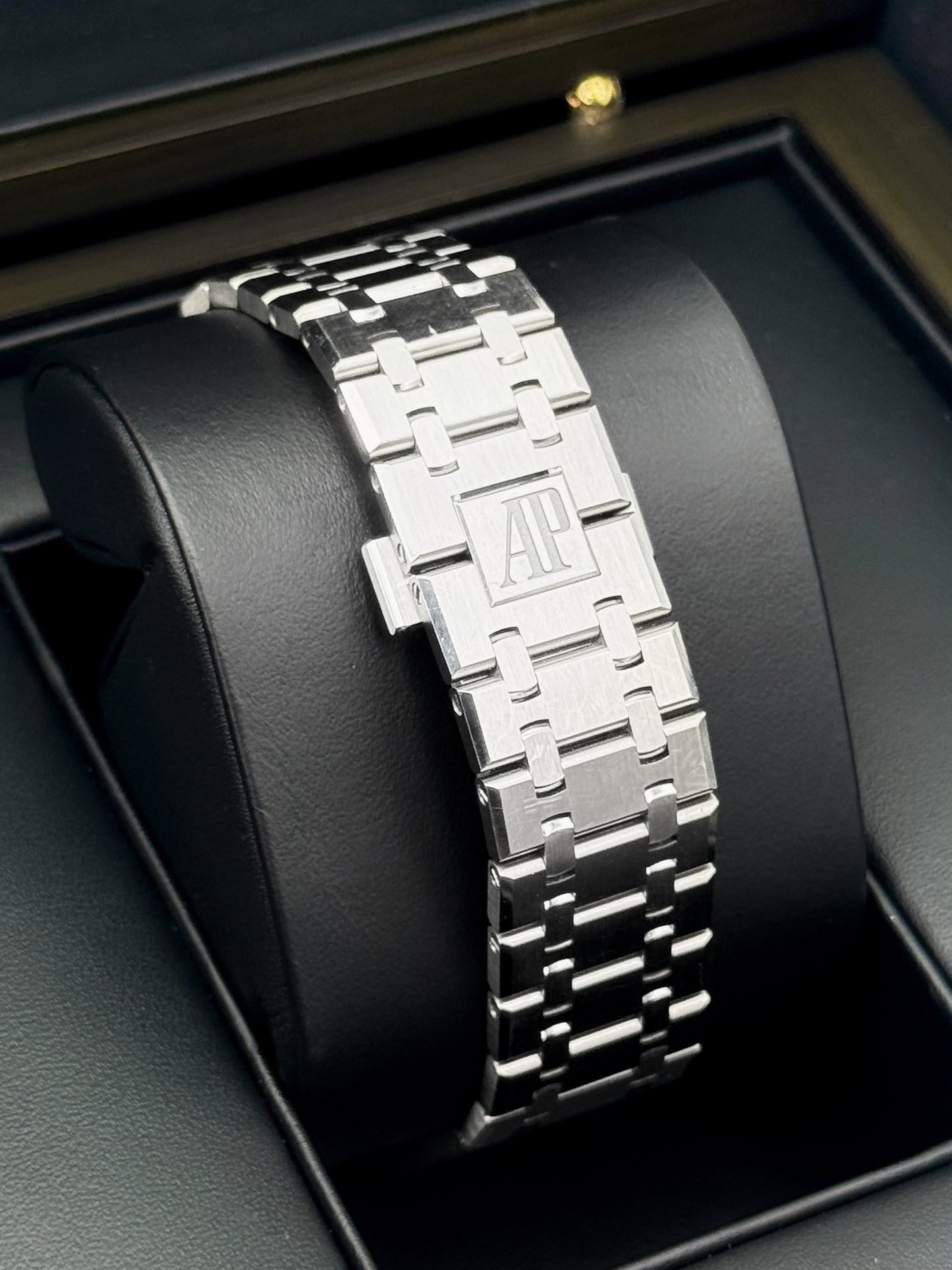 2024 Audemars Piguet Royal Oak 41mm 15510ST Stainless Steel White Dial