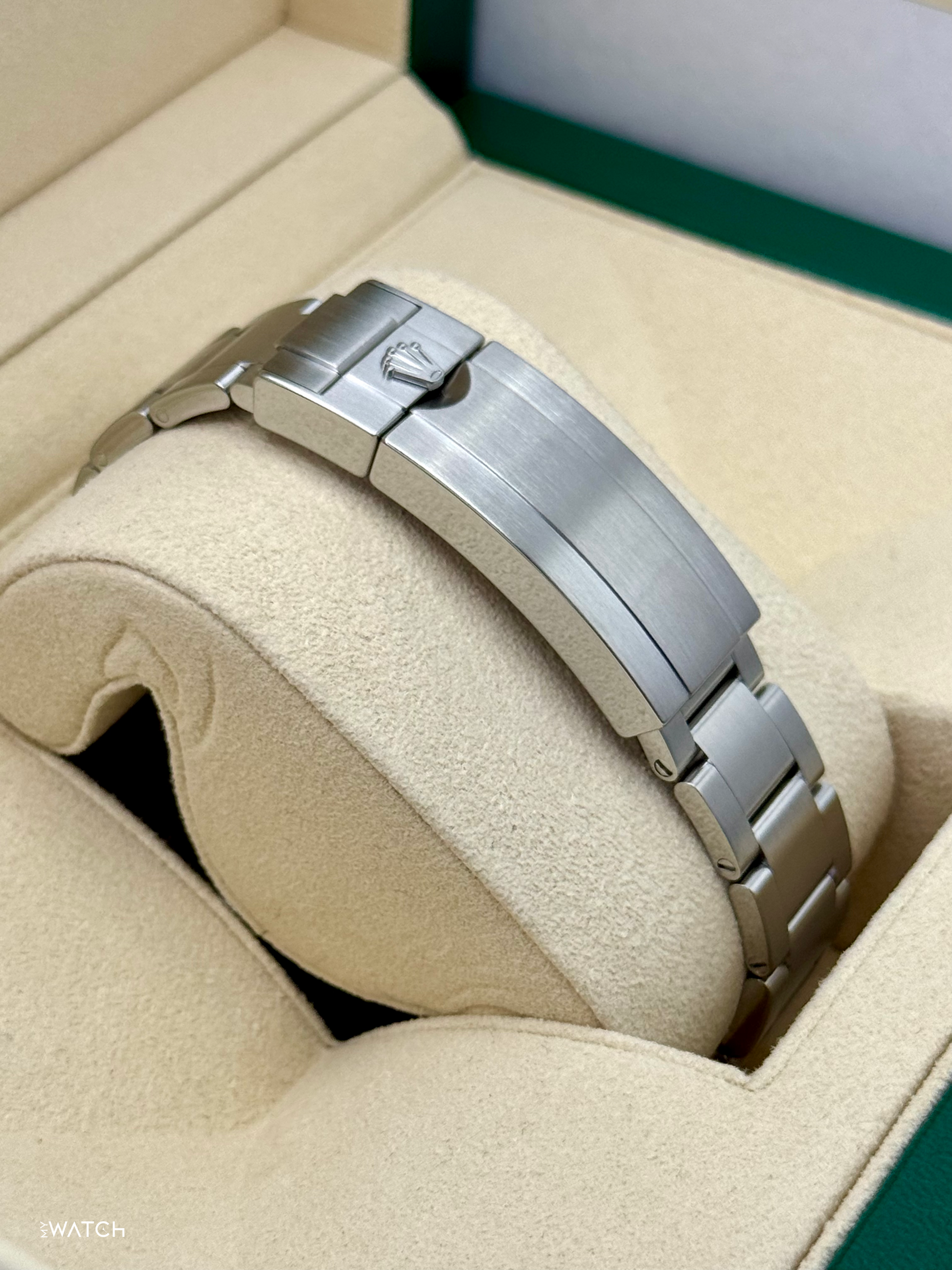 2025 CPO Rolex Submariner “Hulk” 40mm 116610LV Green Dial - MyWatchLLC