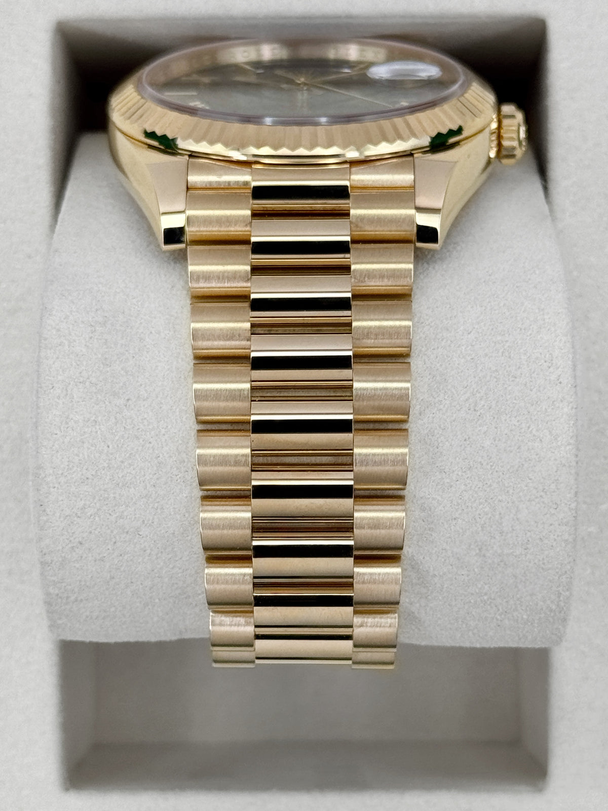 NEW 2026 Rolex Day-Date 40mm 228238 Presidential Green Ombre Dial (NEW STYLE CARD)