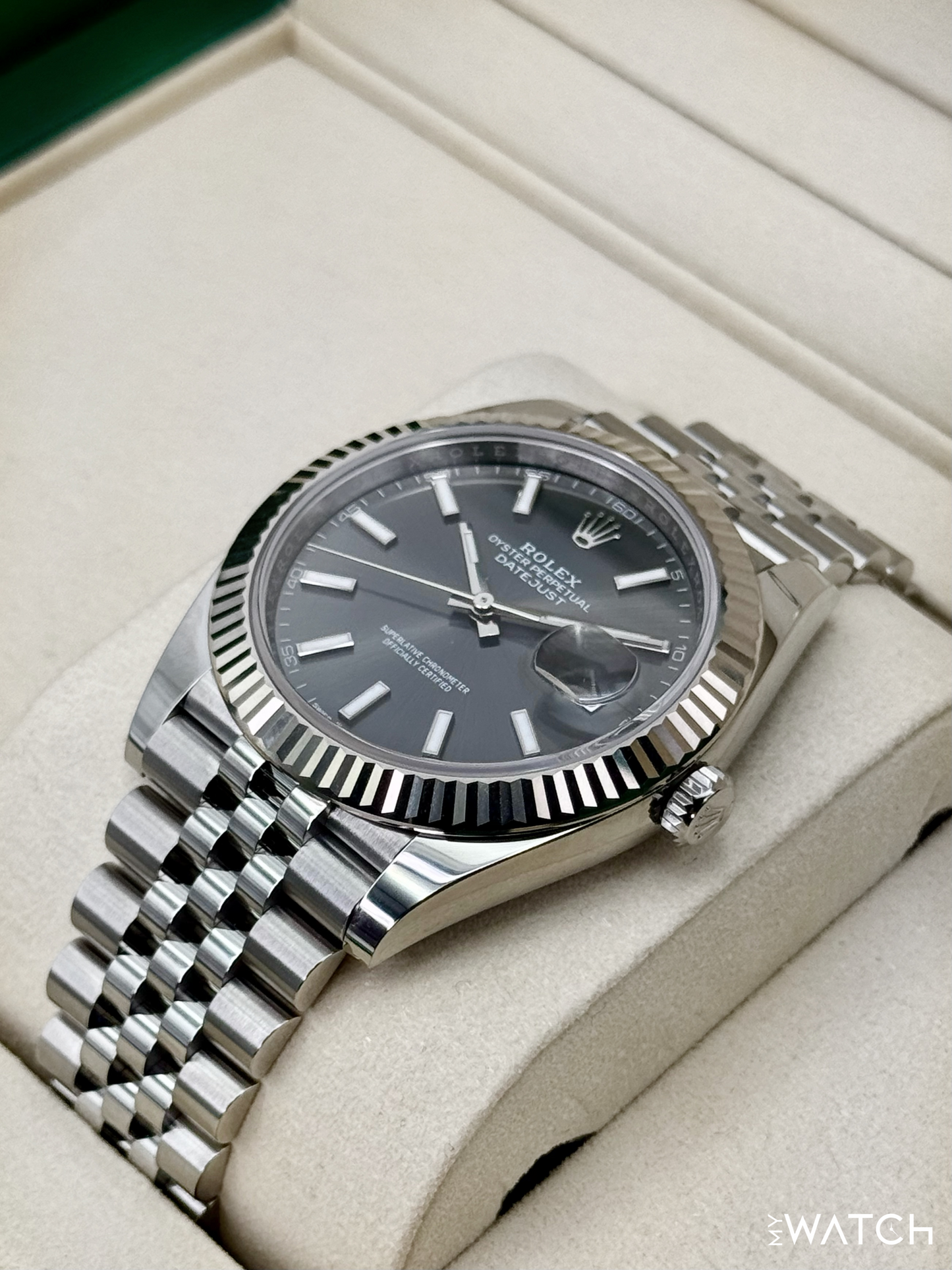 NEW 2025 Rolex Datejust 41mm 126334 Stainless Steel Jubilee Rhodium Dial