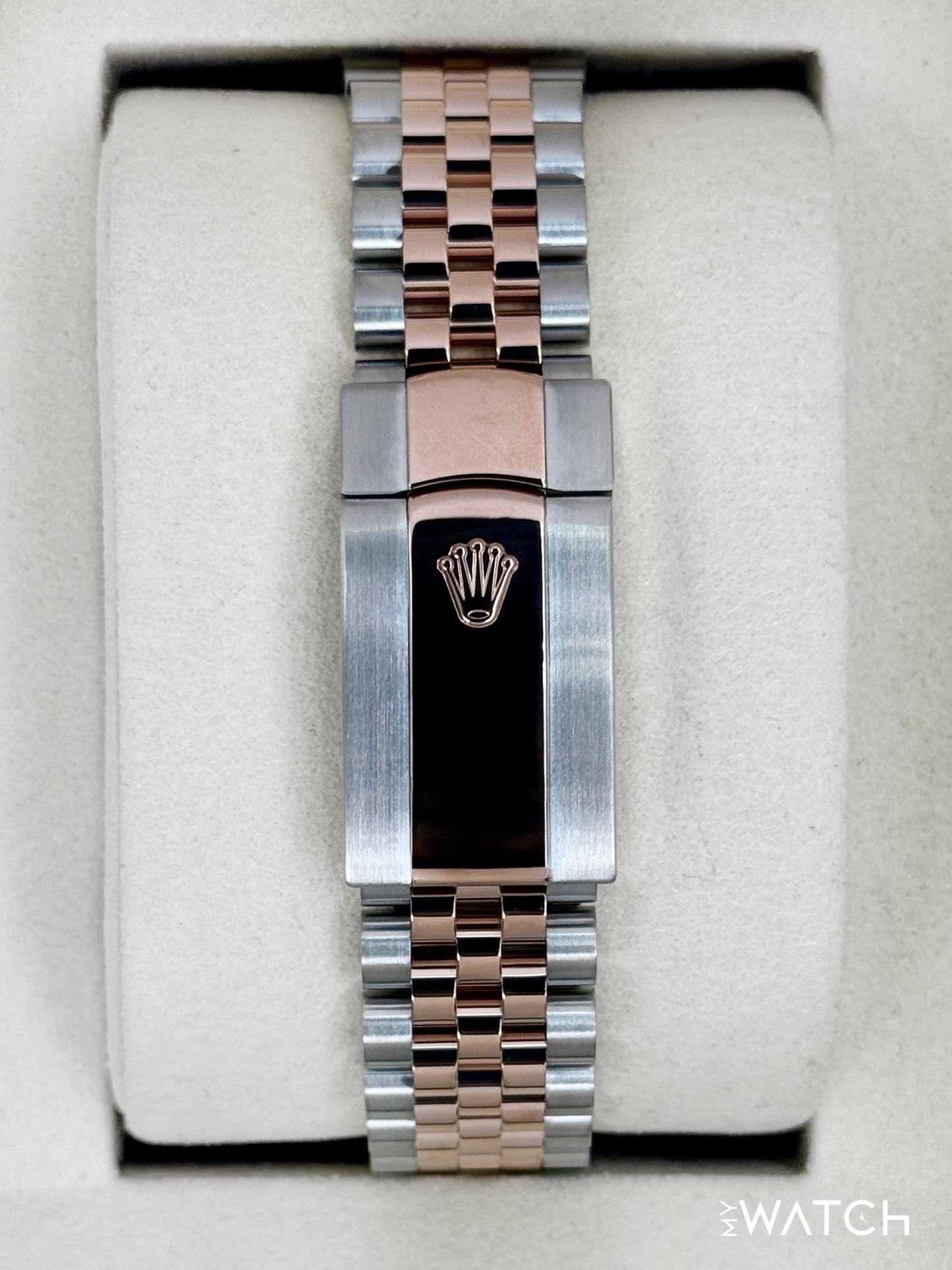 2025 Rolex Datejust 41mm 126331 Two-Tone Jubilee Sundust Dial