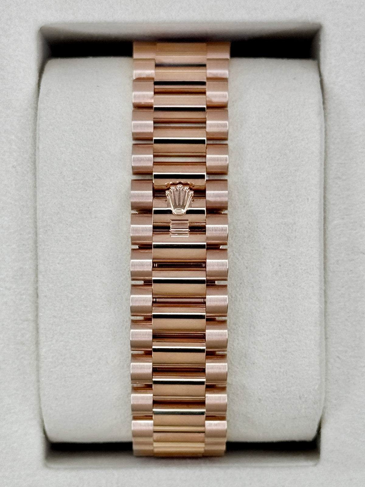 NEW 2026 Rolex Day-Date 36mm 128235 Presidential Rose Gold Blue Baguette Dial
