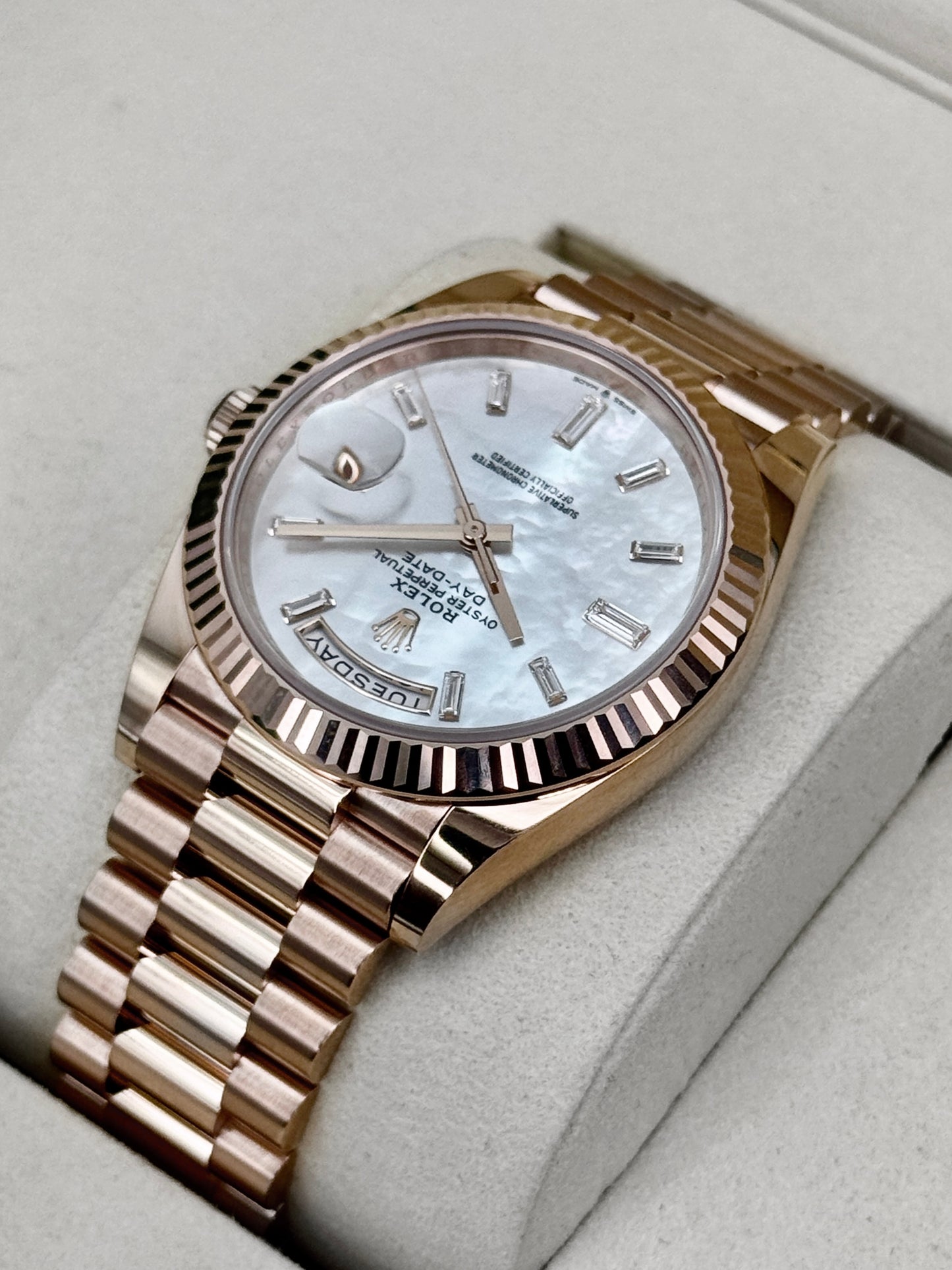 NEW 2026 Rolex Day-Date 40mm 228235 Presidential Rose Gold MOP Diamond Dial