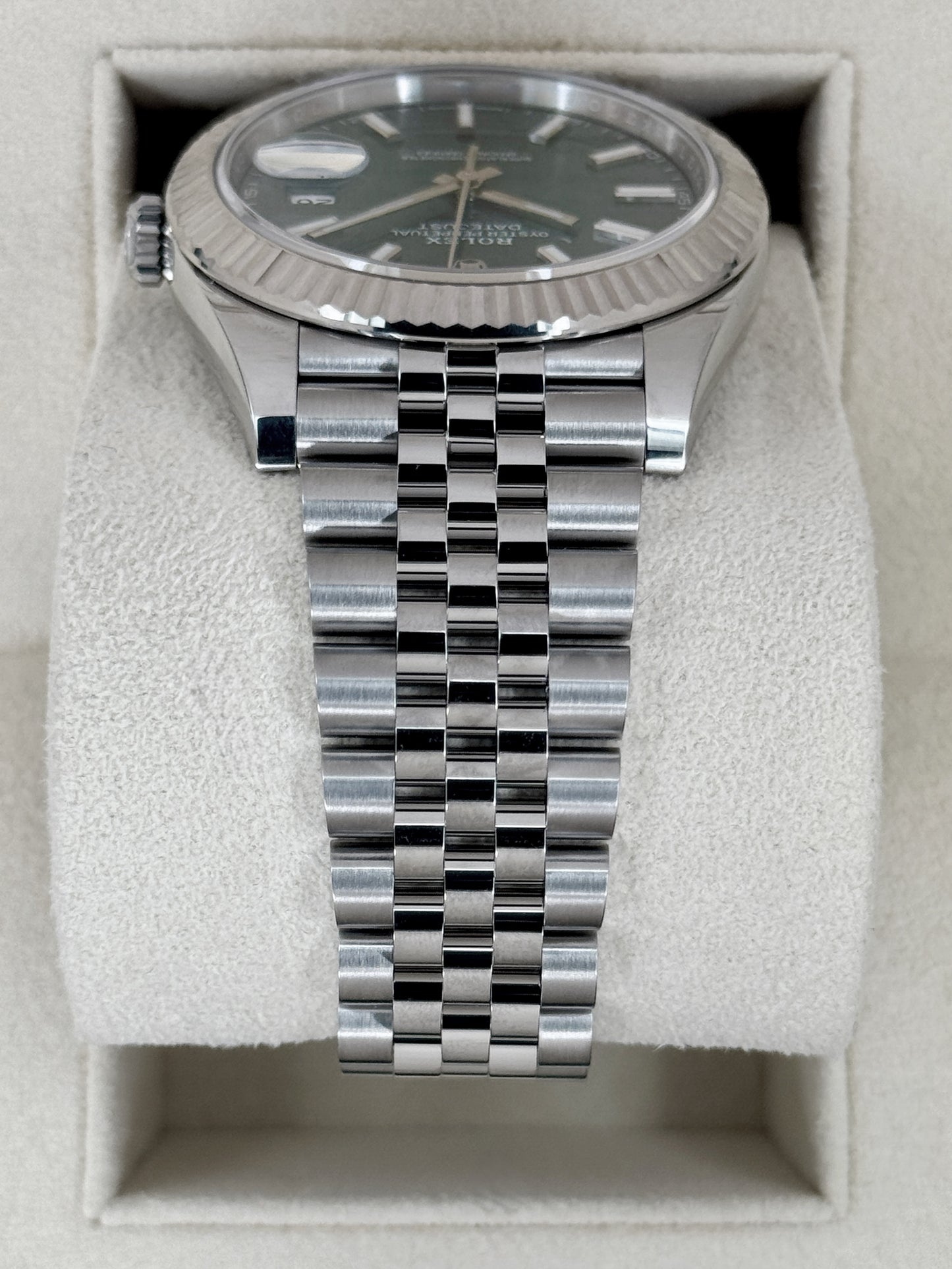 2023 Rolex Datejust 41mm 126334 Stainless Steel Jubilee Mint Green Dial