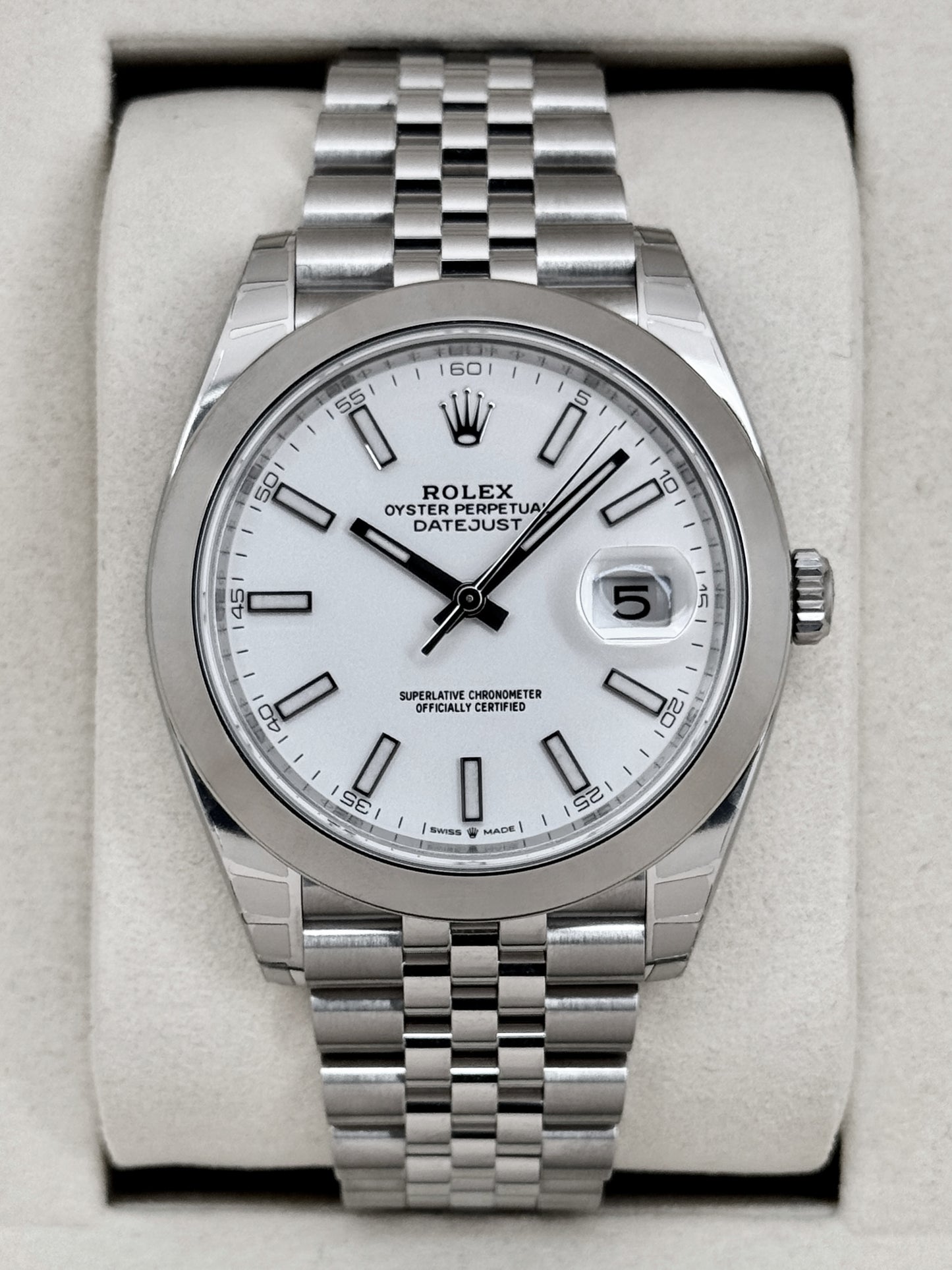 NEW 2026 Rolex Datejust 41mm 126300 Stainless Steel Jubilee White Dial (STICKERED)