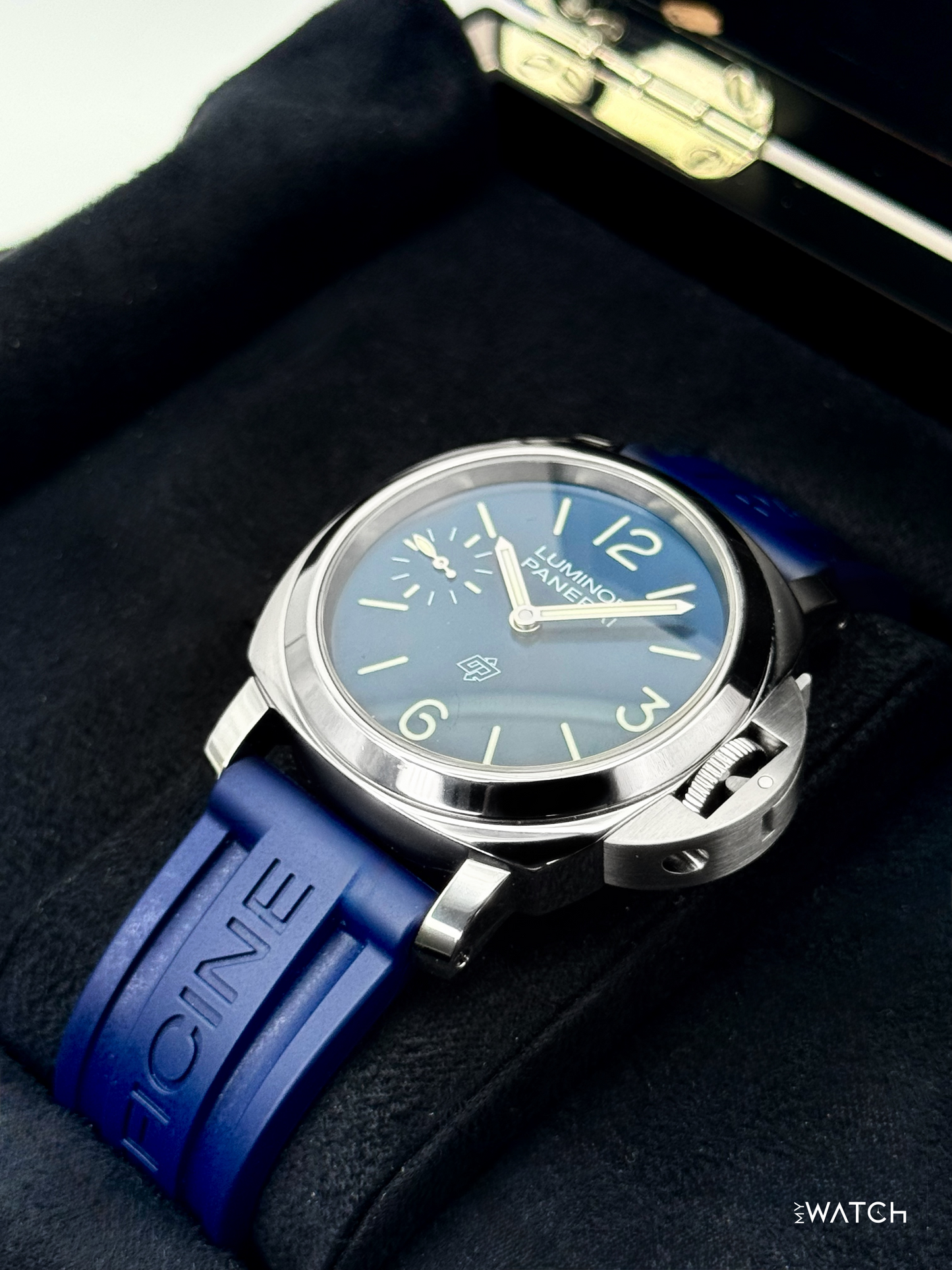 2023 Panerai Luminor Blu Mare 44mm PAM01085 Stainless Steel Blue Dial - MyWatchLLC