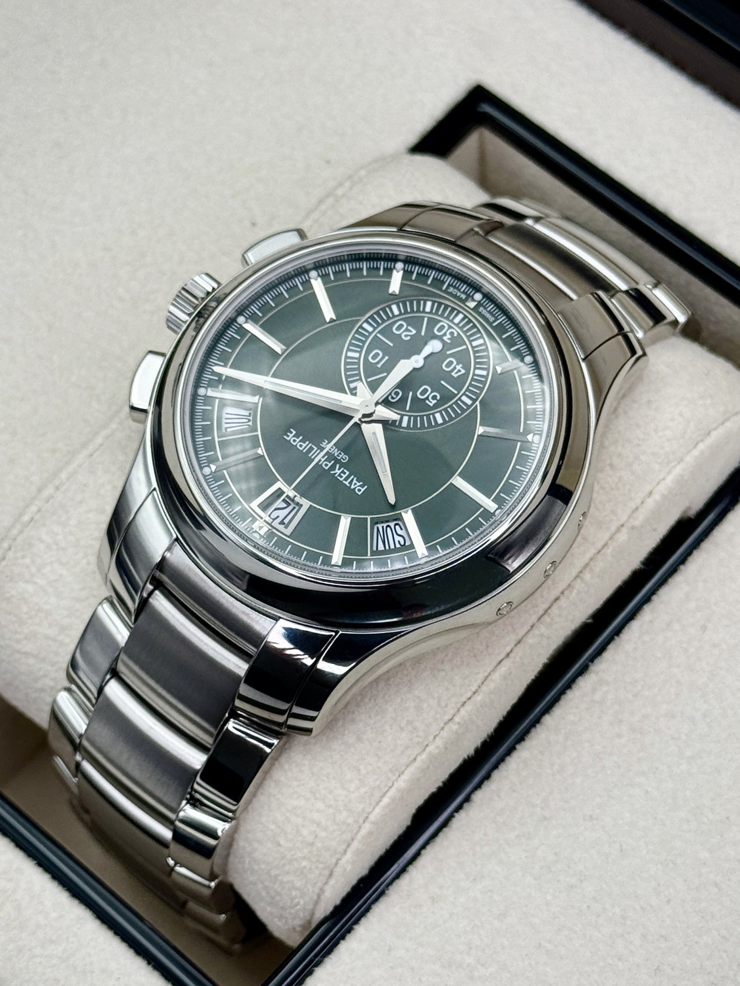 2022 Patek Philippe Flyback Chronograph Annual Calendar 5905/1A Olive Green Dial