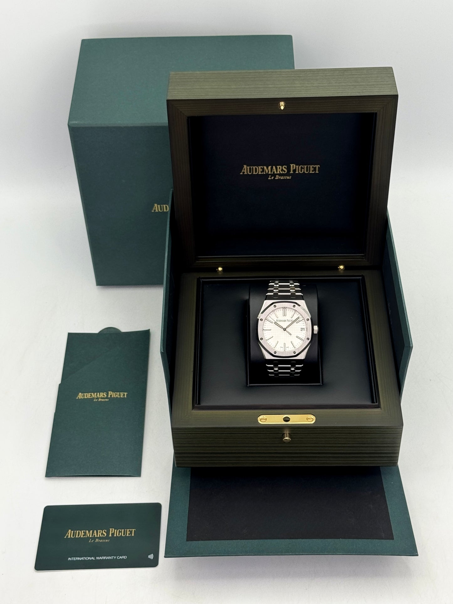 2024 Audemars Piguet Royal Oak 41mm 15510ST Stainless Steel White Dial