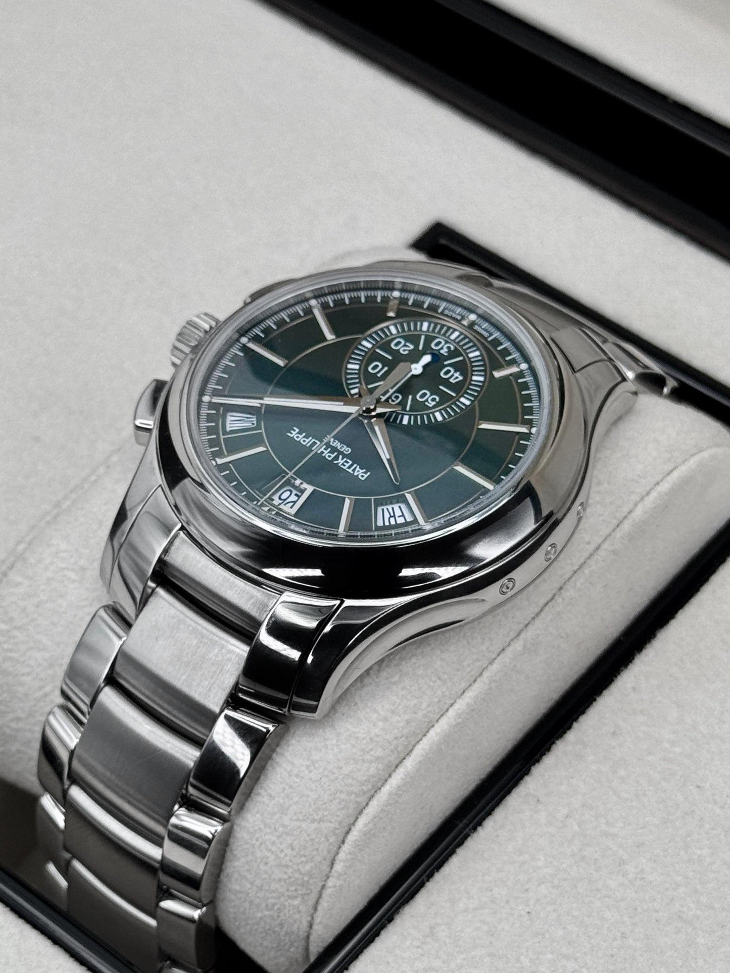 2024 Patek Philippe Flyback Chronograph Annual Calendar 5905/1A Olive Green Dial