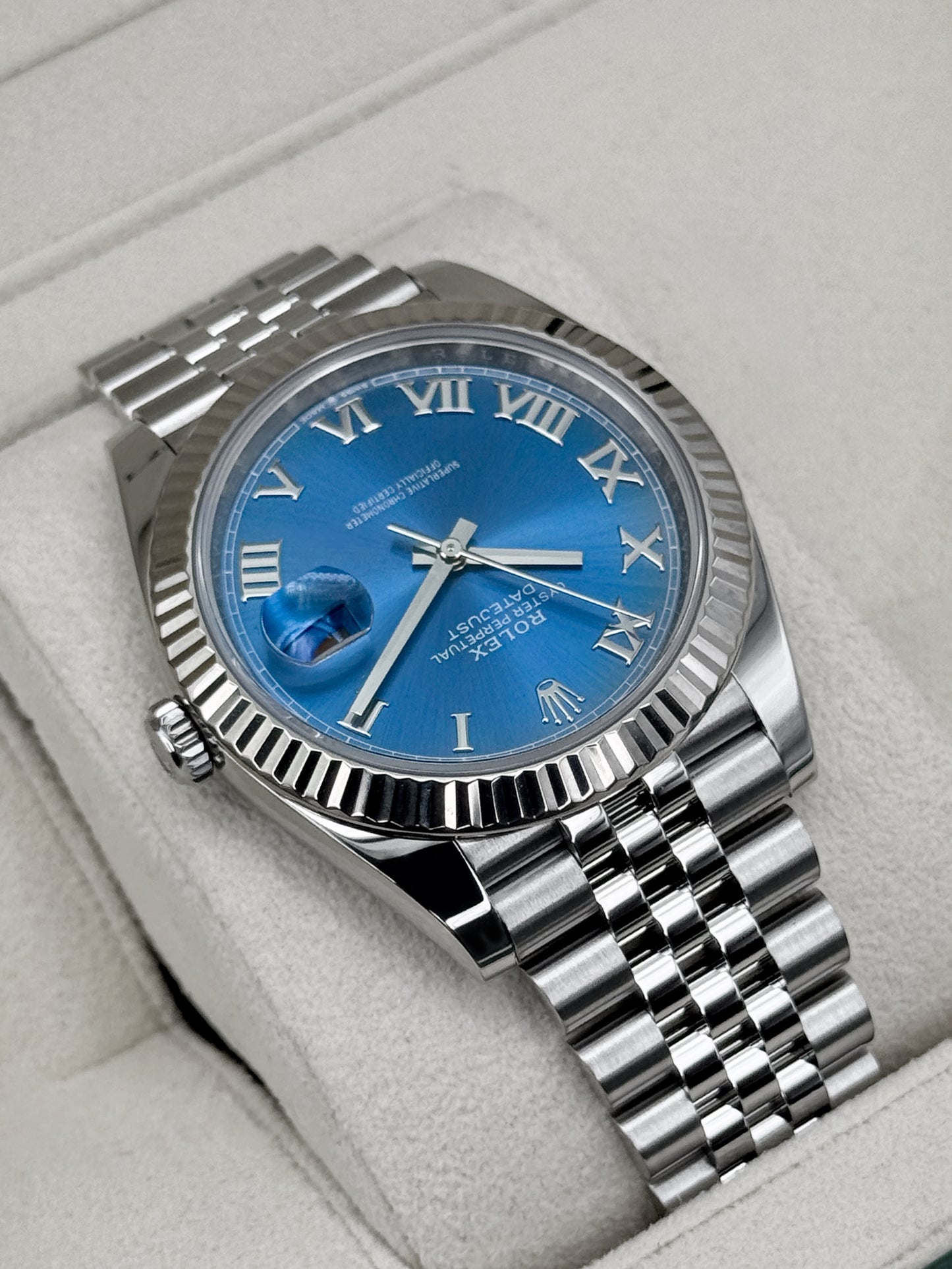 2025 Rolex Datejust 41mm 126334 Stainless Steel Jubilee Azzurro Blue Dial