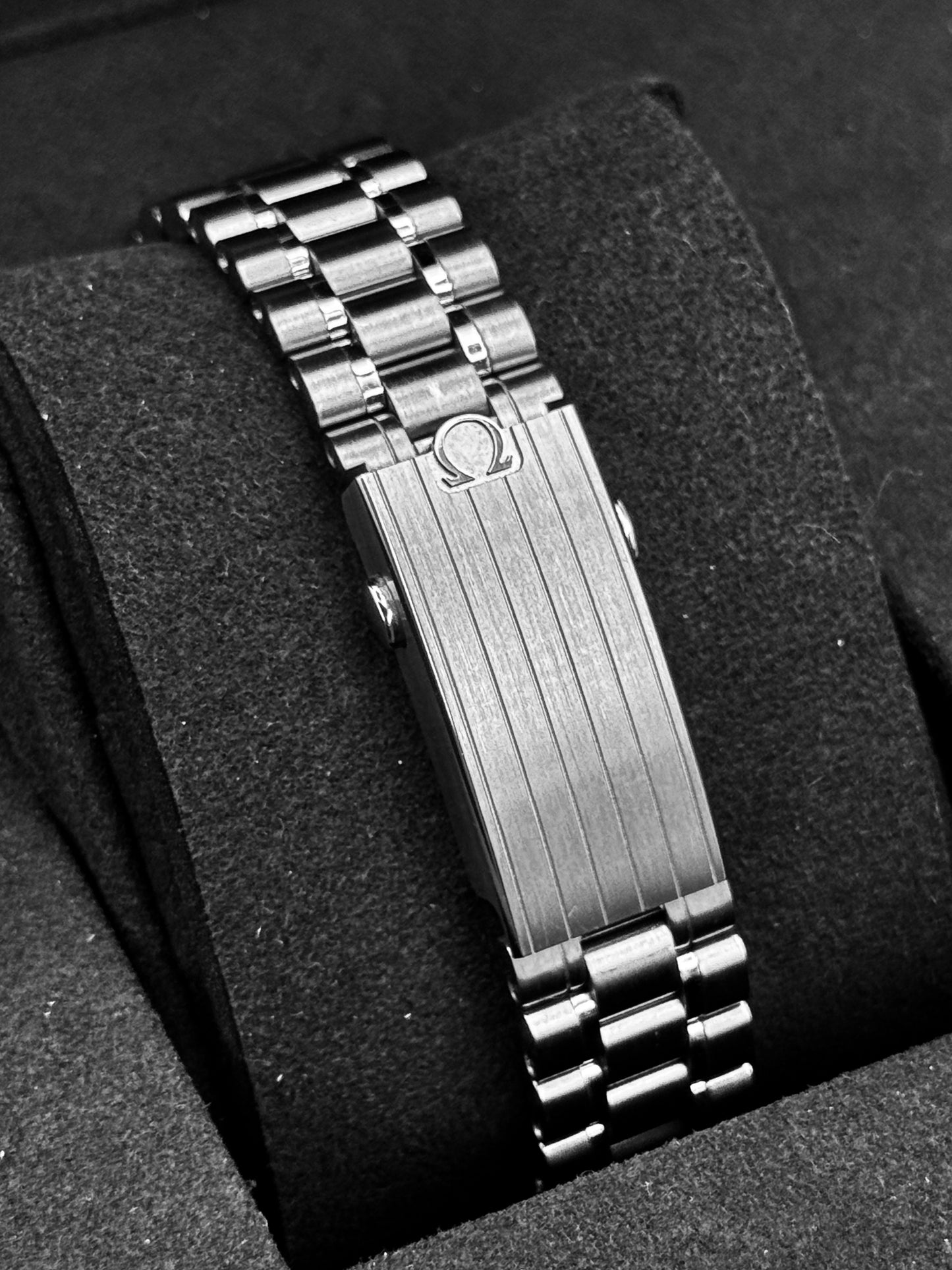 2026 Omega Speedmaster Moonwatch Pro 42mm 310.30.42.50.04.001 White Dial
