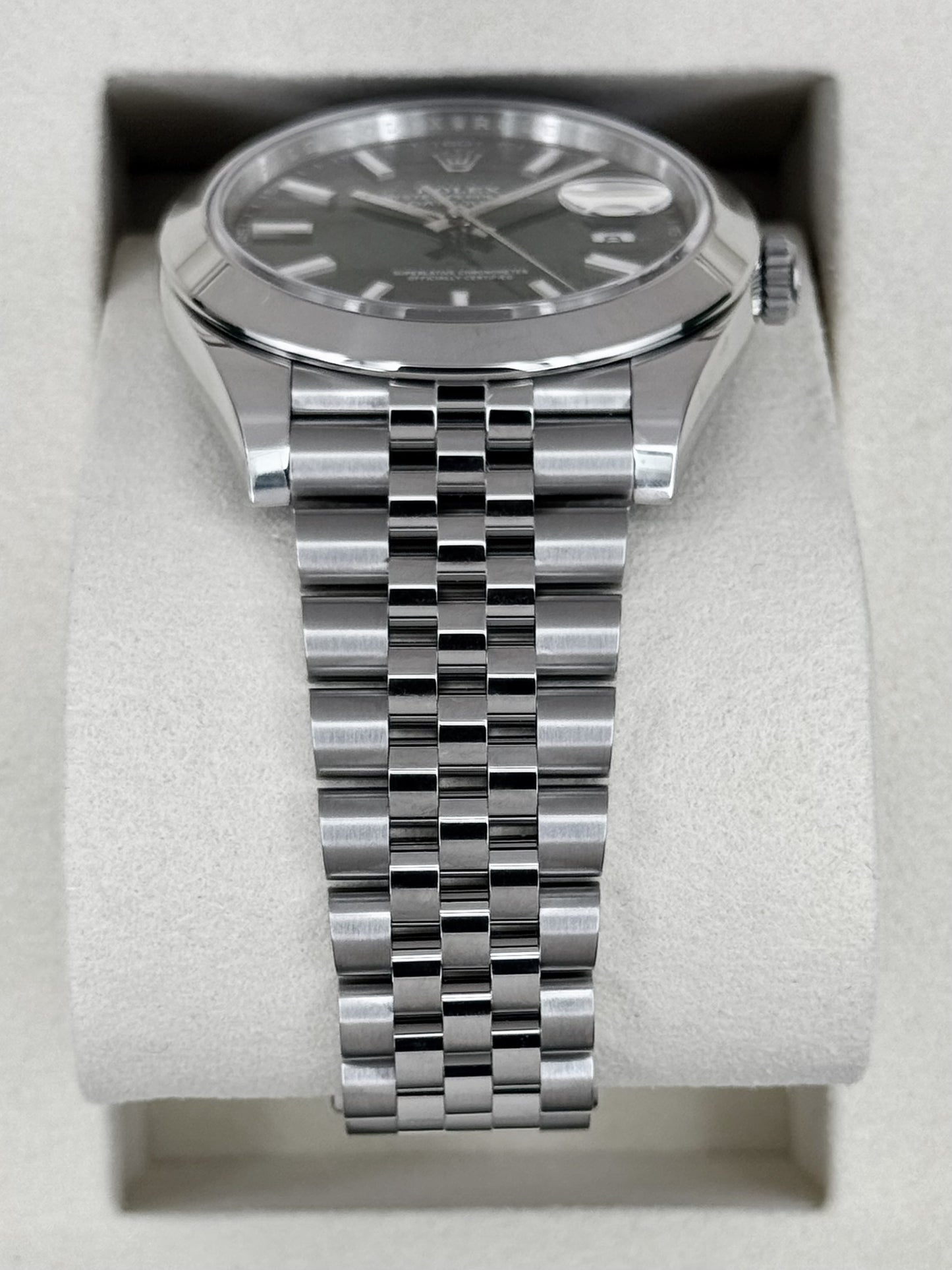 NEW 2026 Rolex Datejust 41mm 126300 Stainless Steel Jubilee Green Ombre Dial