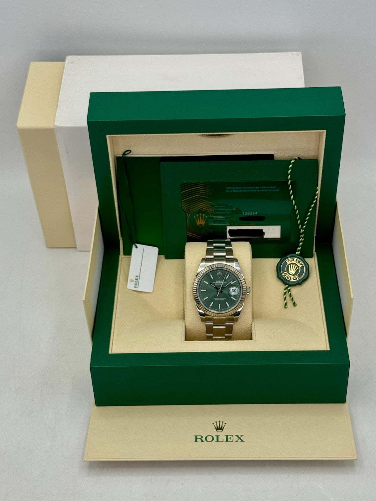 2025 Rolex Datejust 41mm 126334 Stainless Steel Oyster Green Dial