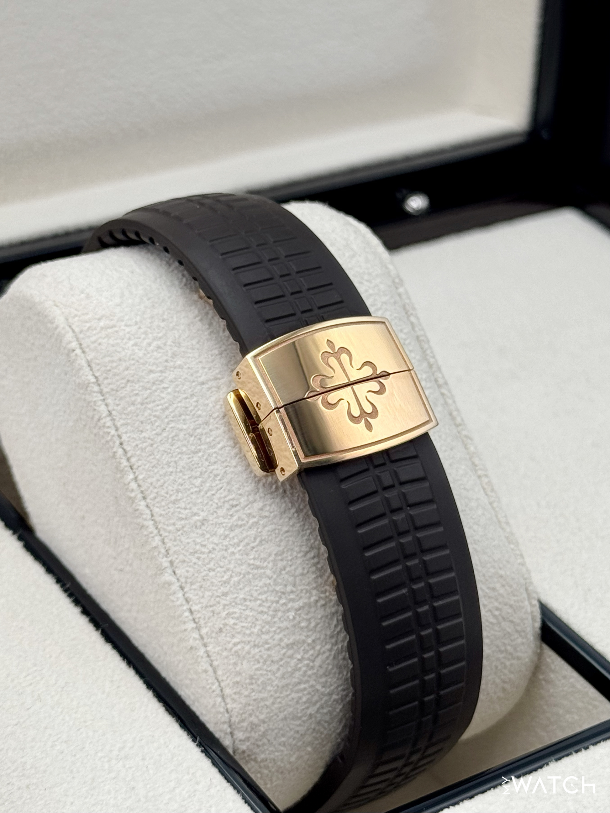 2024 Patek Philippe Aquanaut 40.8mm 5164R-001 Rose Gold Brown Dial - MyWatchLLC