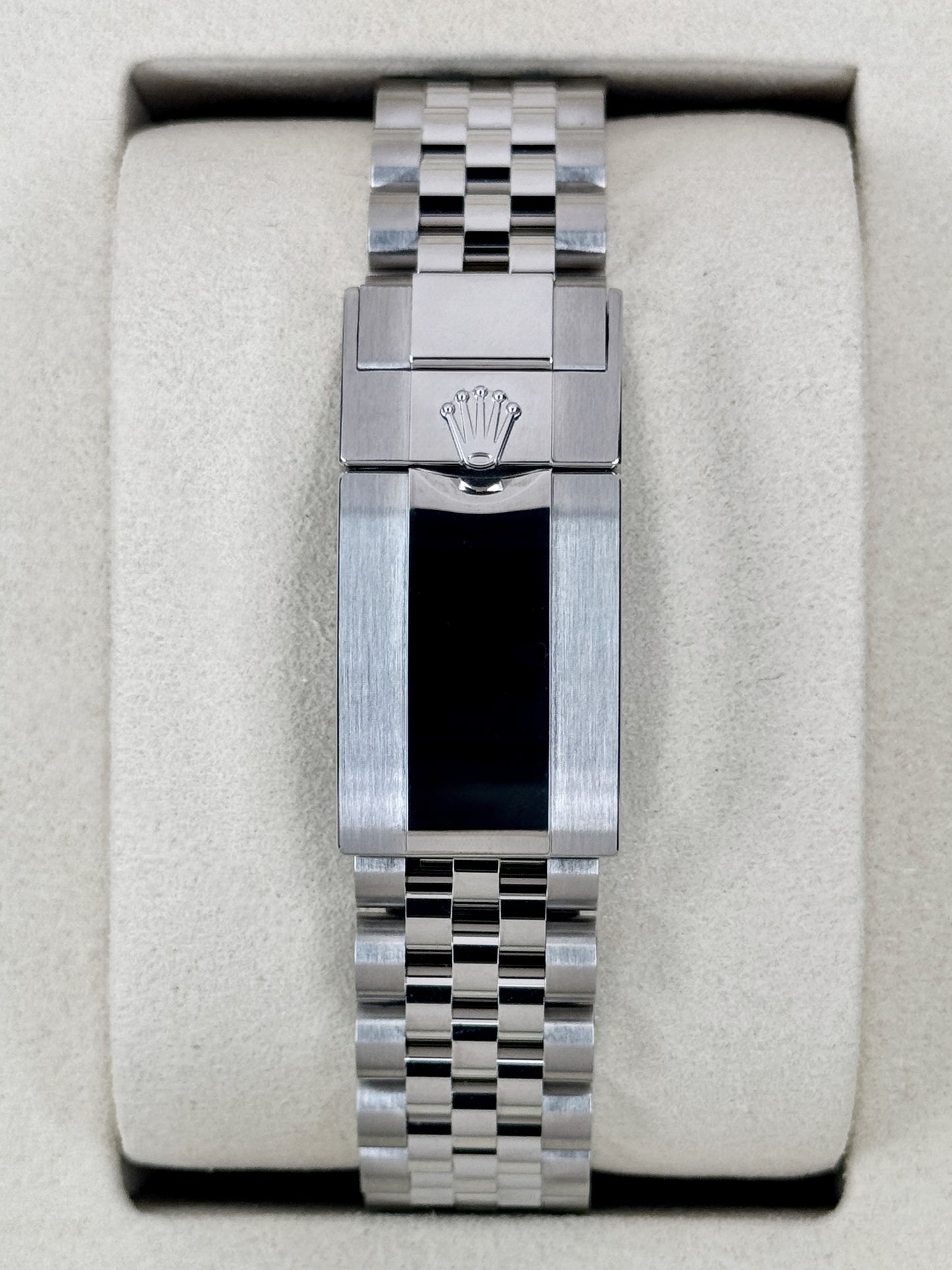 NEW 2026 Rolex GMT-Master II "Bruce Wayne" 40mm 126710GRNR Jubilee