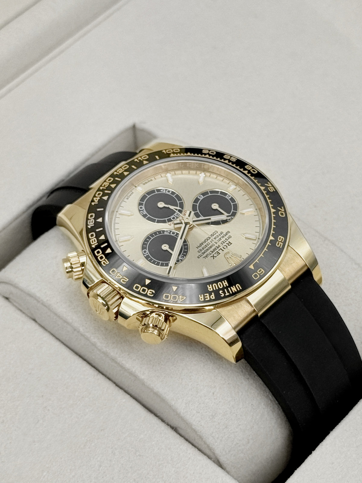 NEW 2026 Rolex Daytona 40mm 126518LN Yellow Gold Champagne Pikachu Dial (NEW STYLE CARD)