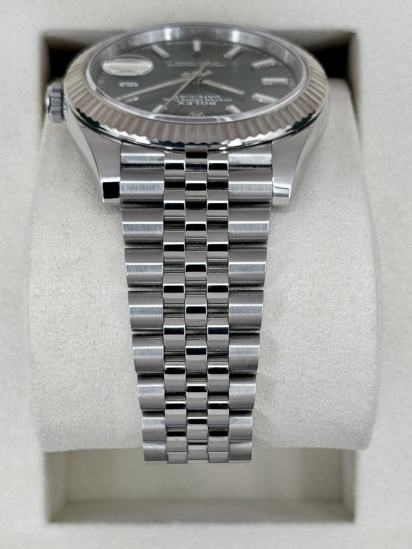 2025 Rolex Datejust 41mm 126334 Stainless Steel Jubilee Green Dial