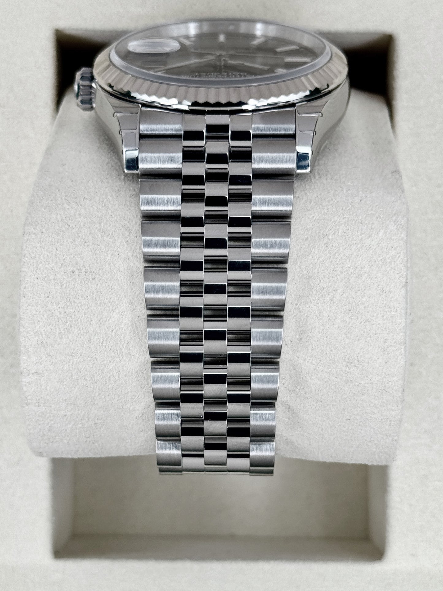 NEW 2026 Rolex Datejust 36mm 126234 Stainless Steel Jubilee Black Dial (STICKERED)