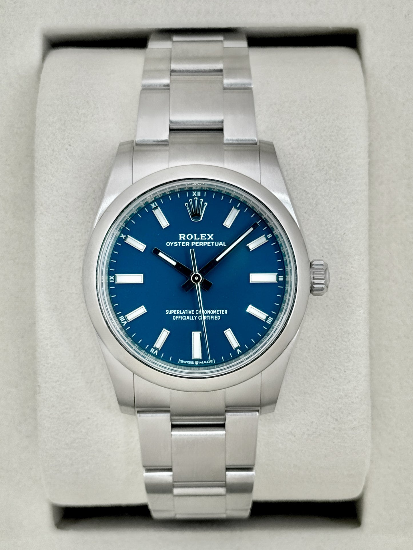 NEW 2026 Rolex Oyster Perpetual 34mm 124200 Stainless Steel Med Blue Dial