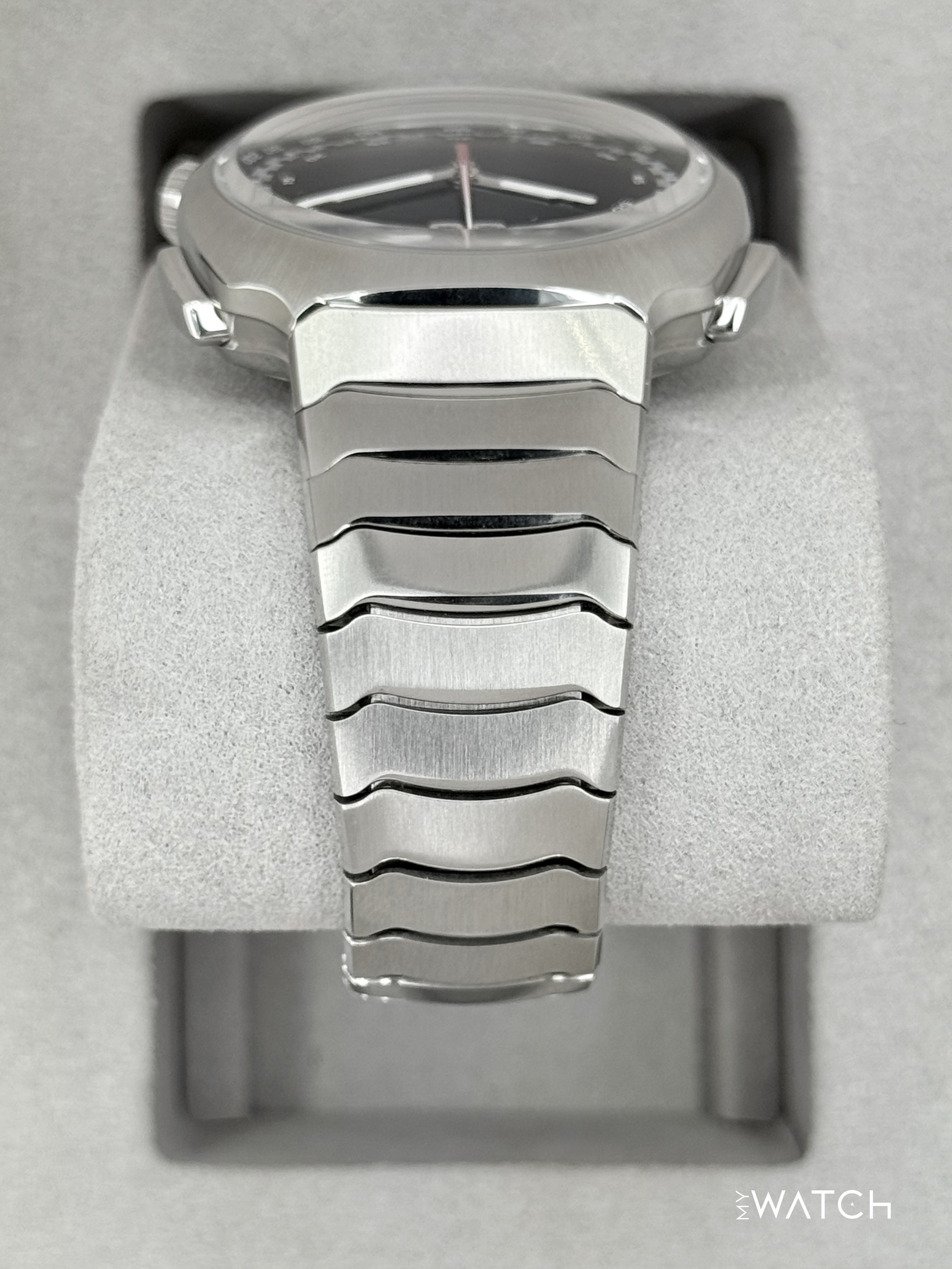 2025 H. Moser & Cie. Streamliner Flyback Chronograph 42.3mm 6907-1200 Blue Dial - MyWatchLLC