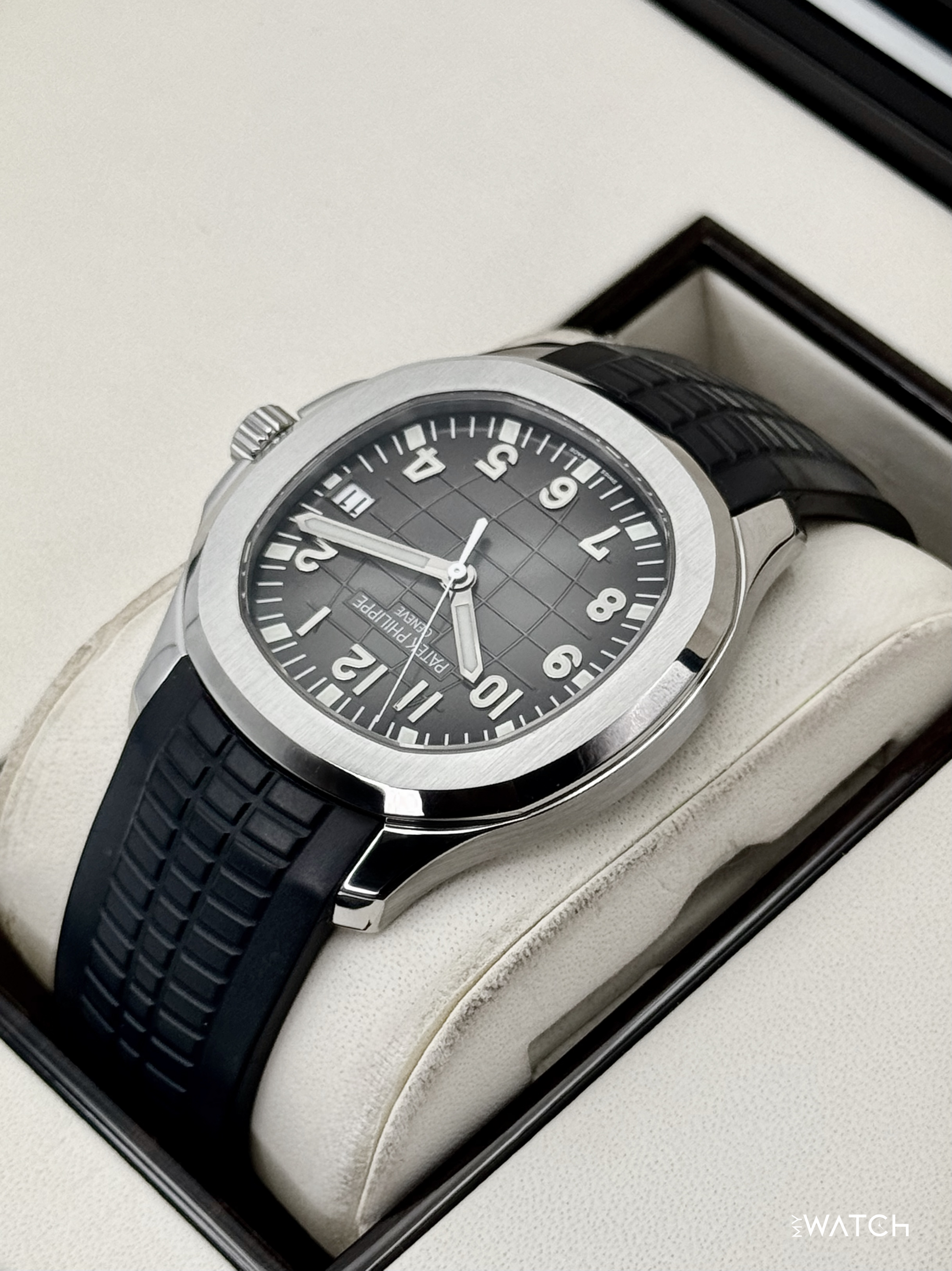 2017 Patek Philippe Aquanaut 40.8mm 5167A-001 Stainless Steel Gray Dial - MyWatchLLC