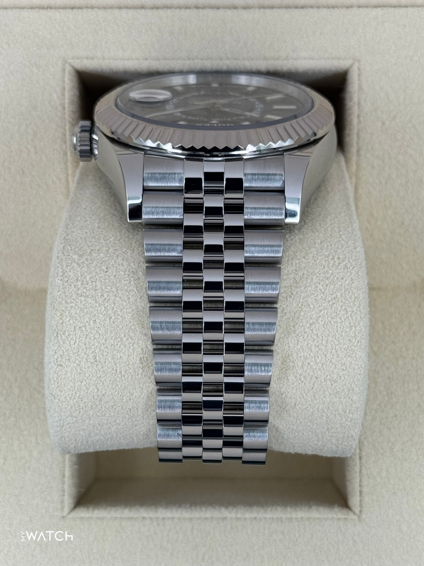 2022 Rolex Sky-Dweller 42mm 326934 Jubilee Blue Dial