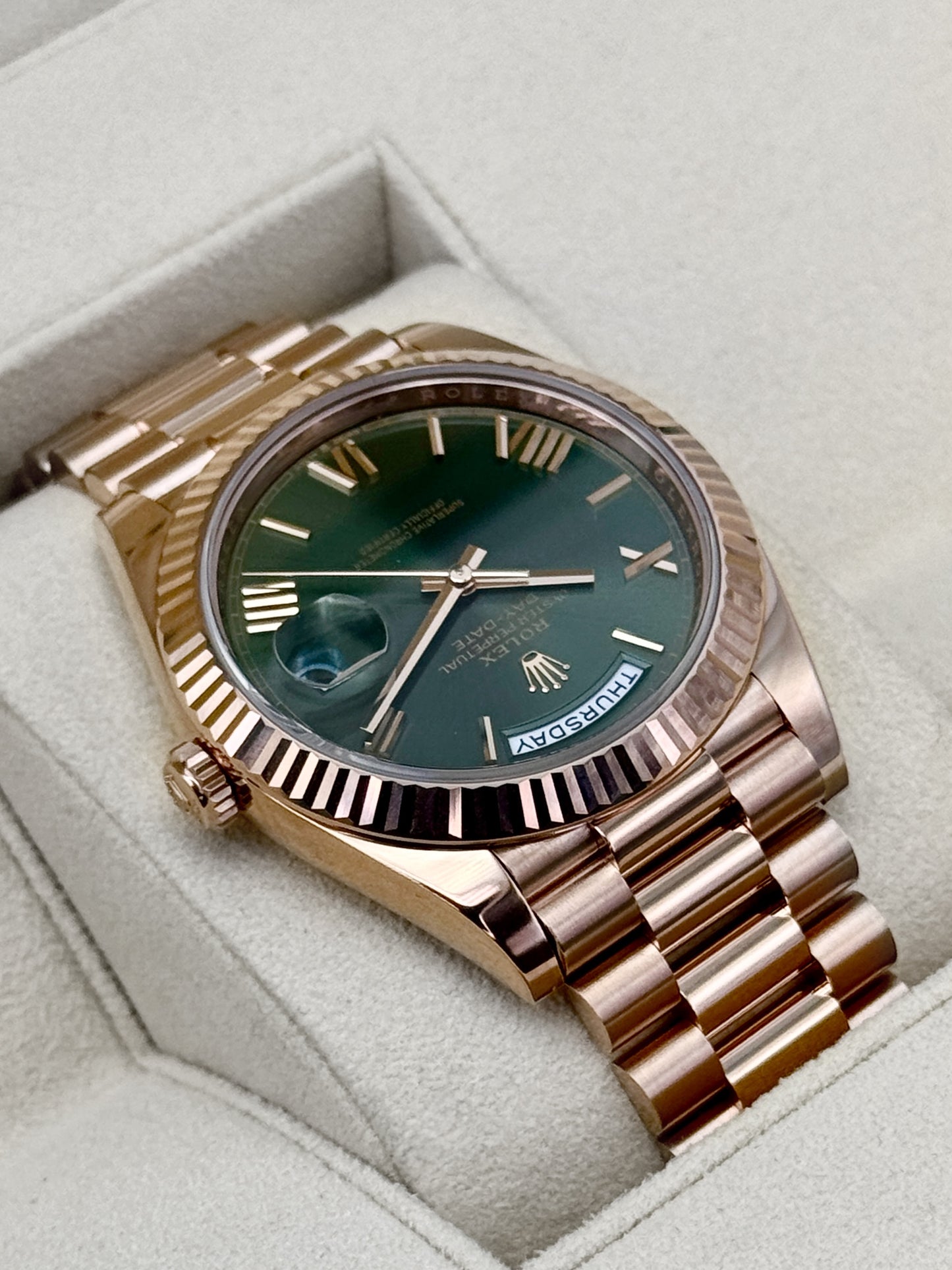 NEW 2025 Rolex Day-Date 40mm 228235 Presidential Rose Gold Olive Green Dial