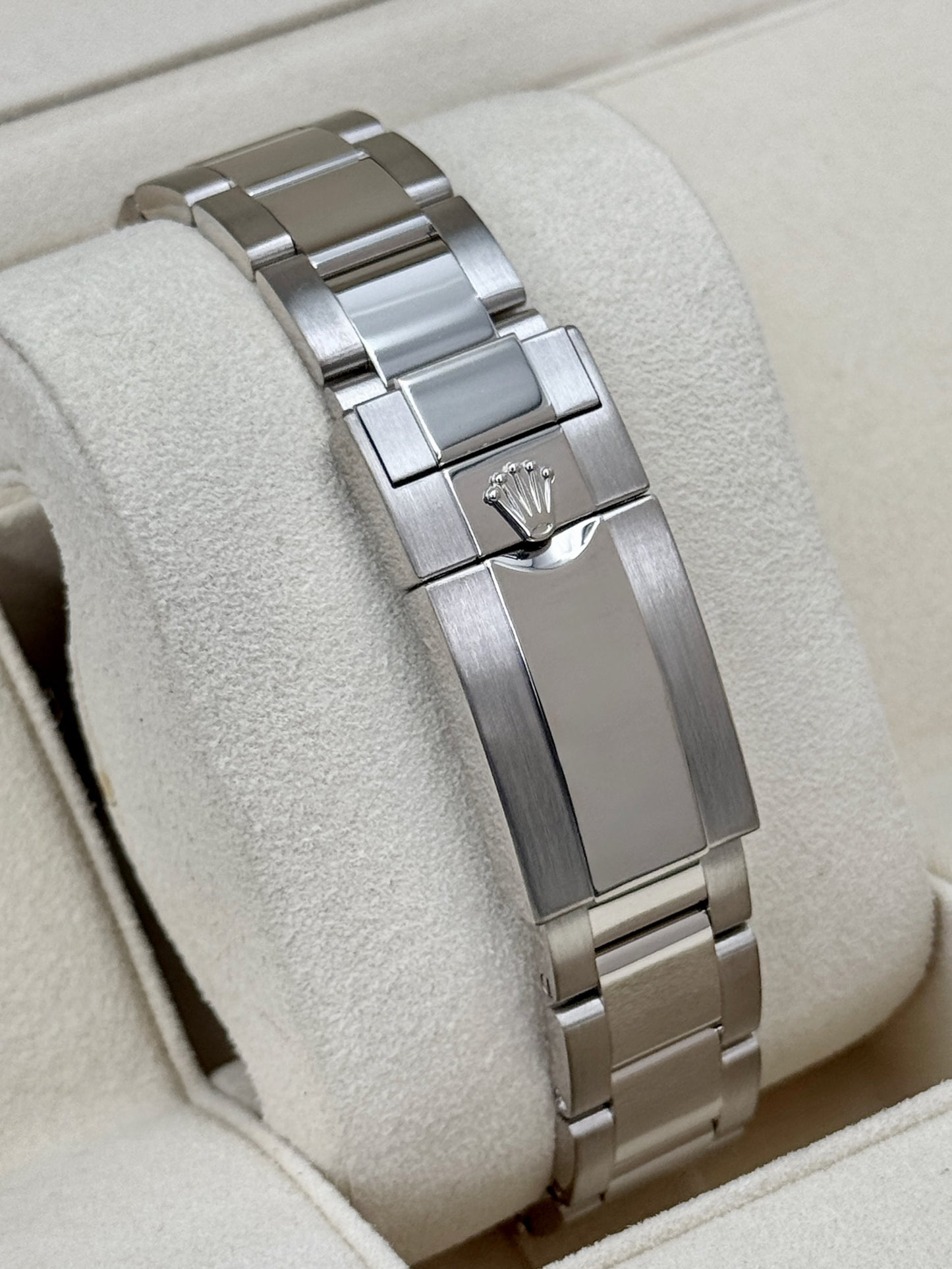 2021 Rolex Daytona 40mm 116509 White Gold Blue Dial