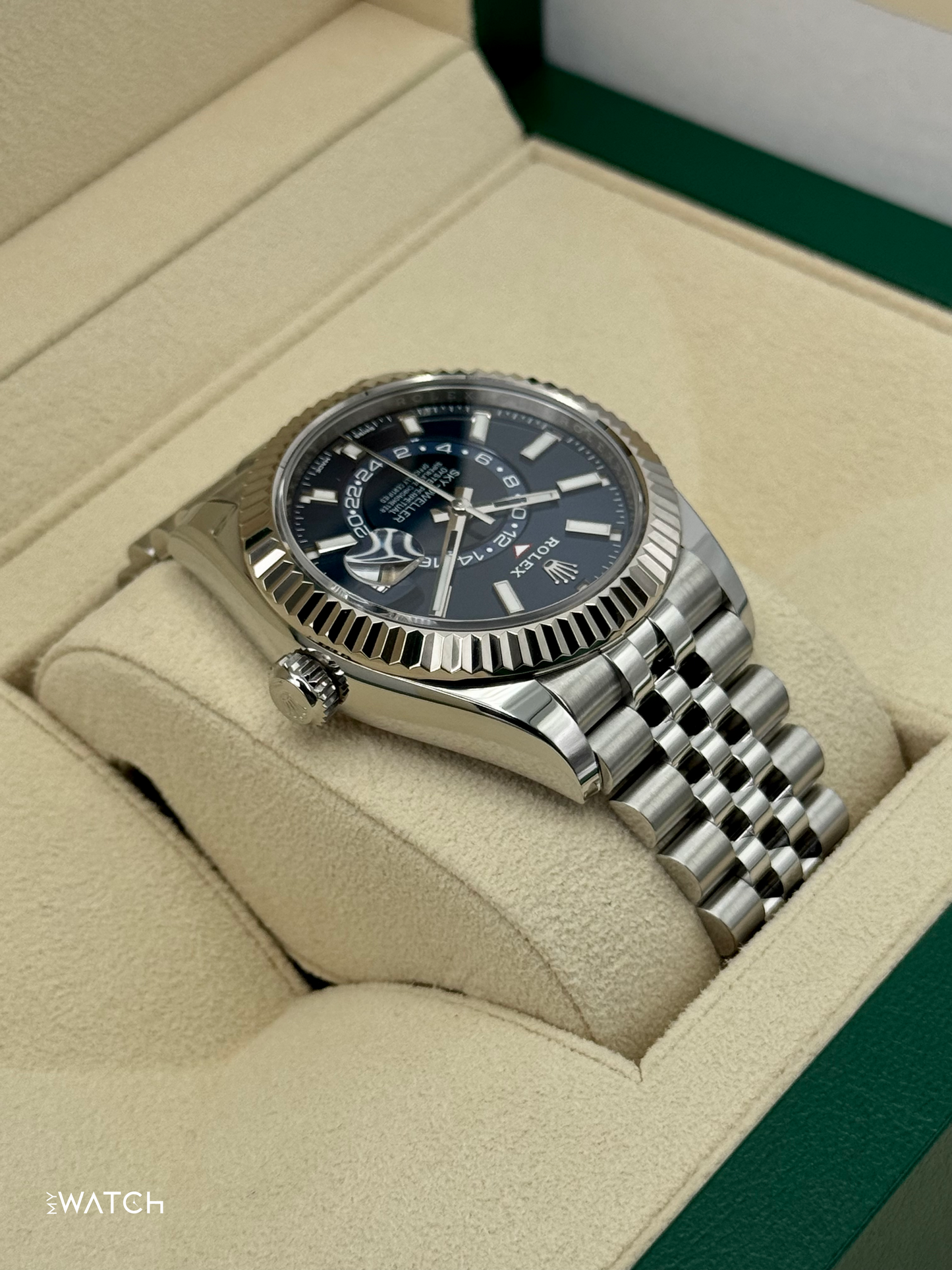 2022 Rolex Sky-Dweller 42mm 326934 Jubilee Blue Dial
