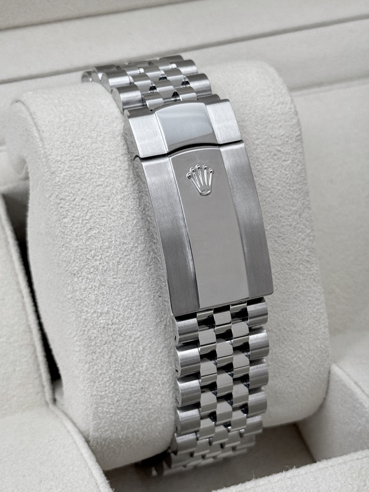 2023 Rolex Sky-Dweller 42mm 326934 Stainless Steel Jubilee Blue Dial