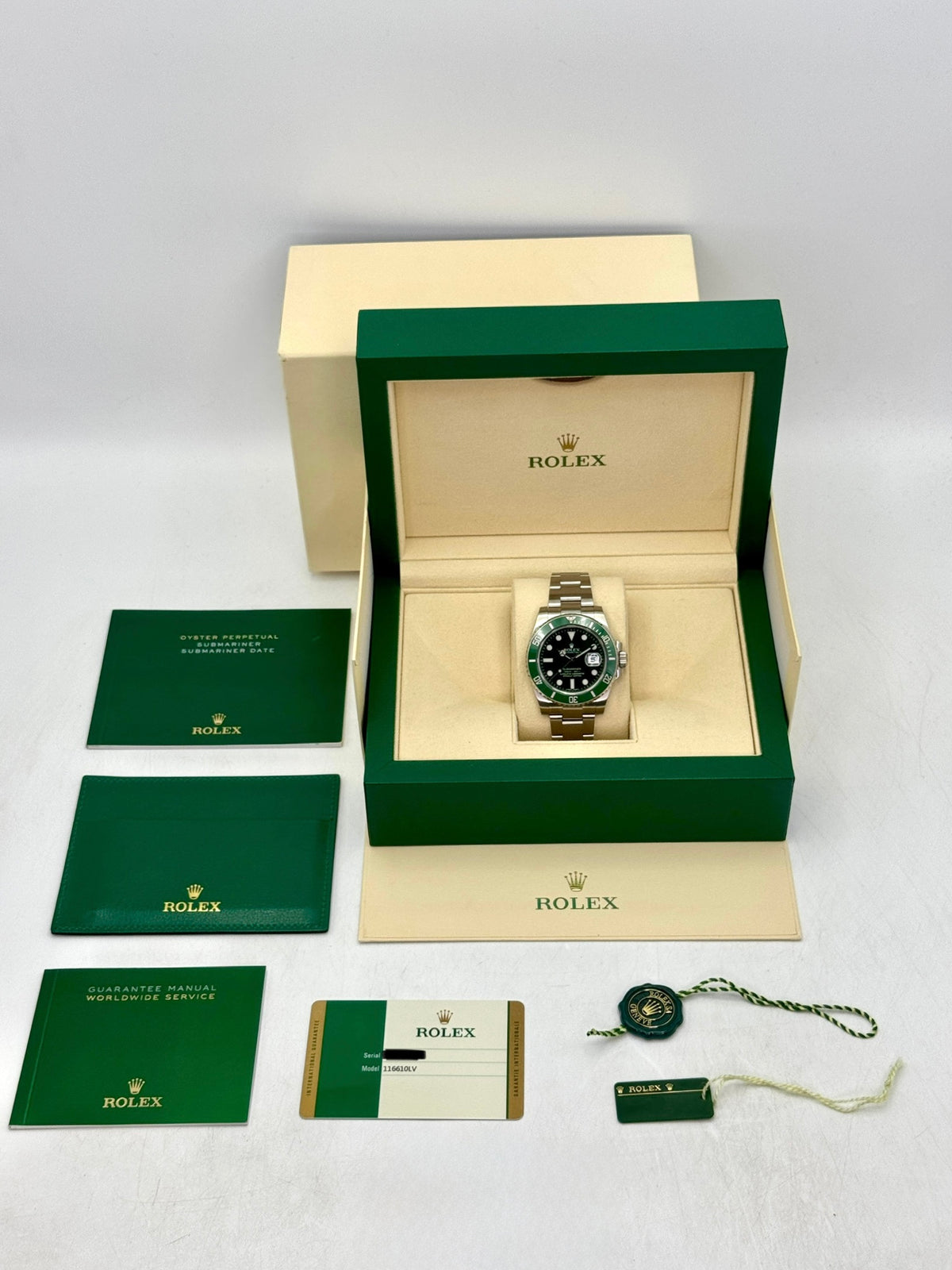 2015 Rolex Submariner Hulk 40mm 116610LV Green Dial