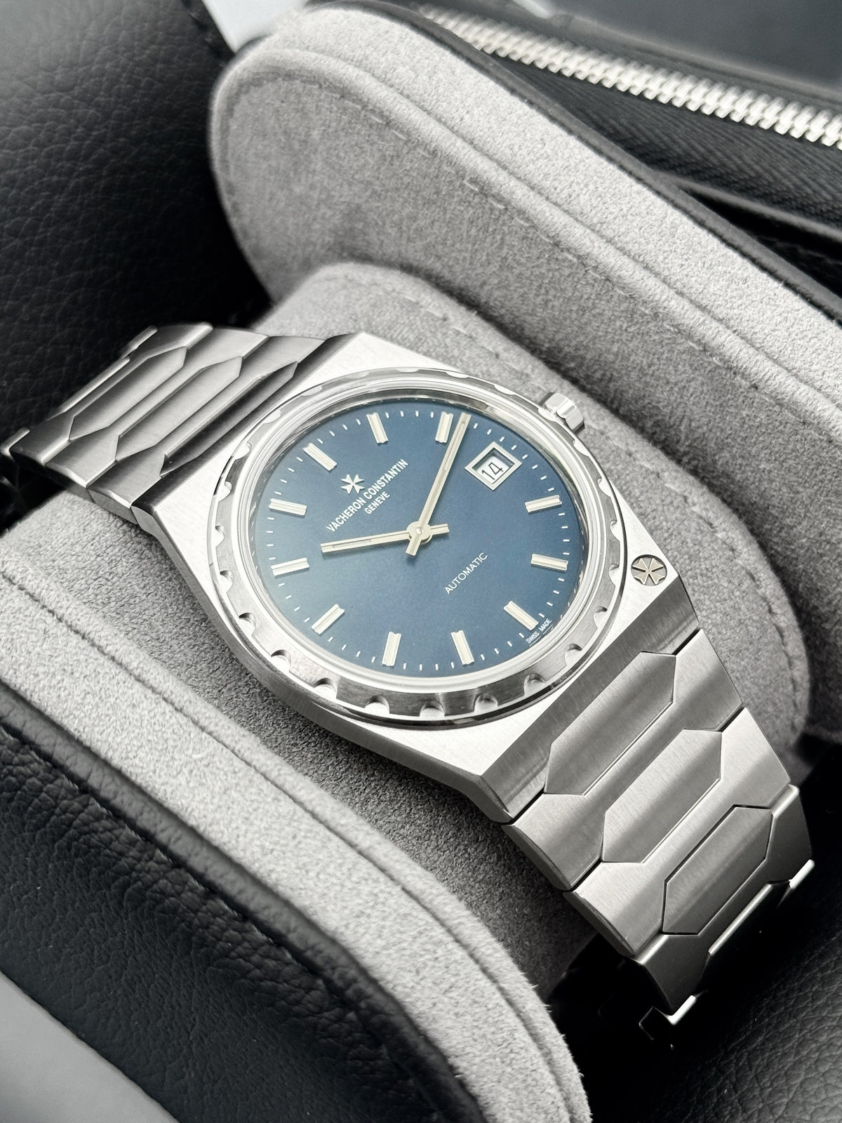 NEW 2026 Vacheron Constantin 222 37mm 4200H Stainless Steel Blue Dial