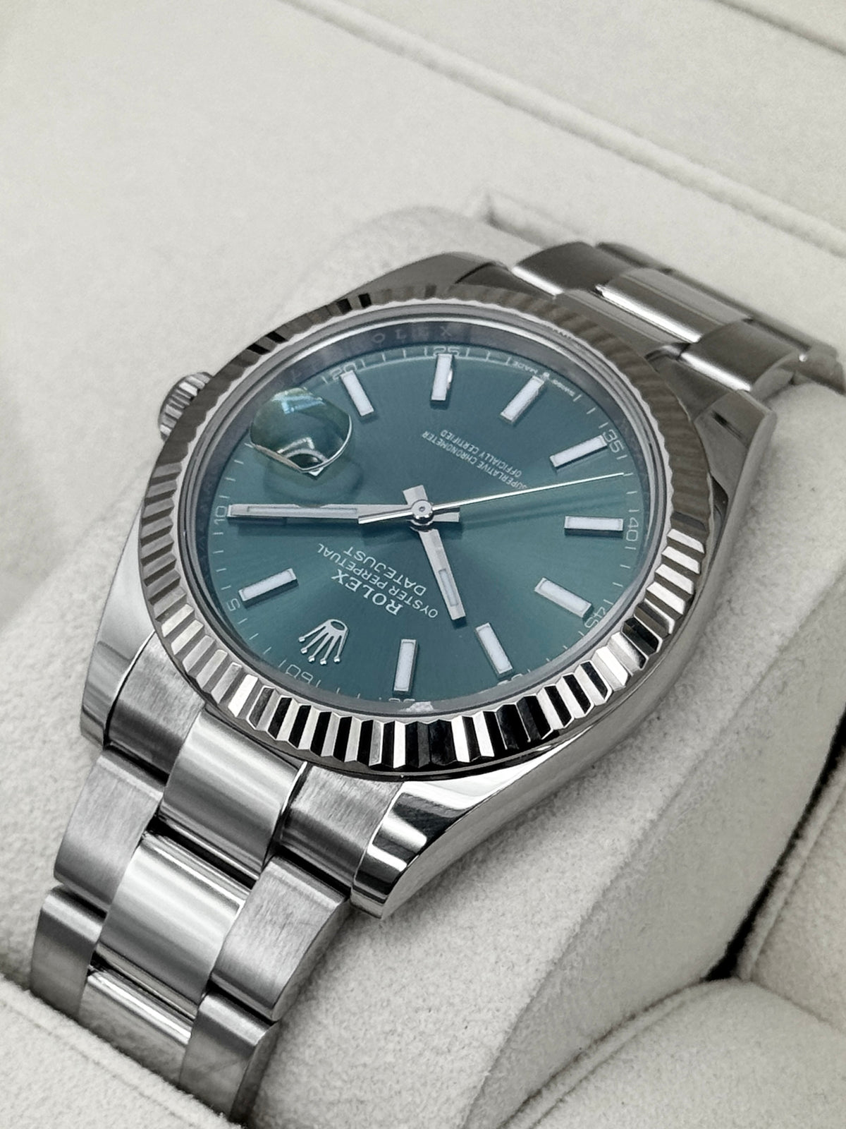 2025 Rolex Datejust 41mm 126334 Stainless Steel Oyster Green Dial