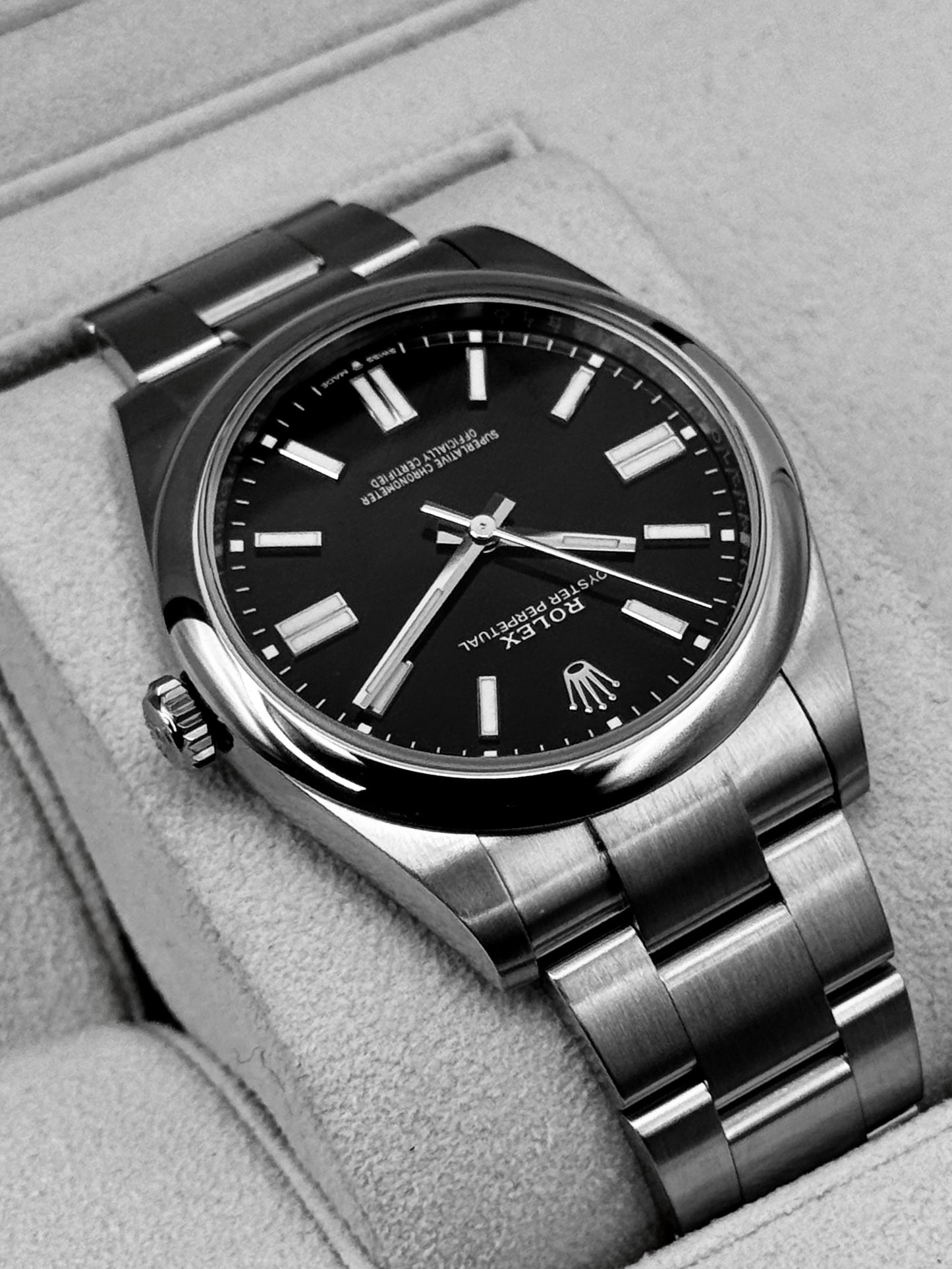 2023 Rolex Oyster Perpetual 41mm 124300 Black Dial