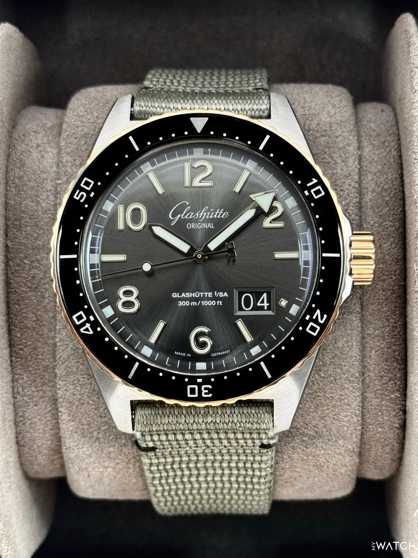 2021 Glashütte Seaq Panorama Date 43.2mm 1-36-13-04-91-34 Stainless Steel Grey Dial