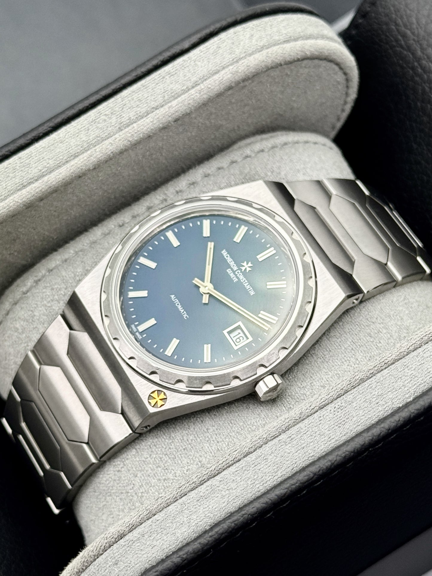 2026 Vacheron Constantin Historiques 222 37mm 4200H Stainless Steel Blue Dial