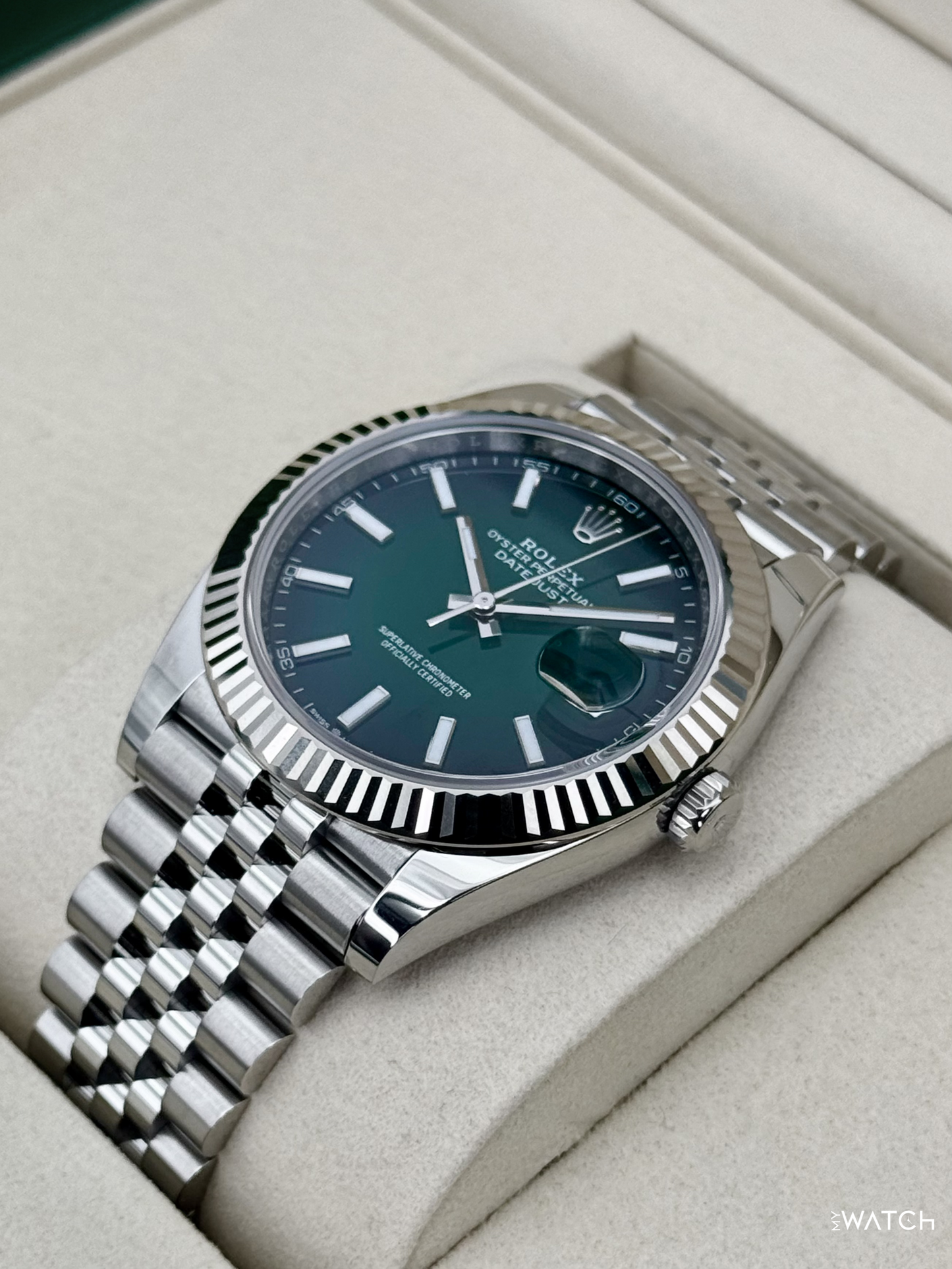 NEW 2026 Rolex Datejust 41mm 126334 Stainless Steel Jubilee Green Ombre Dial